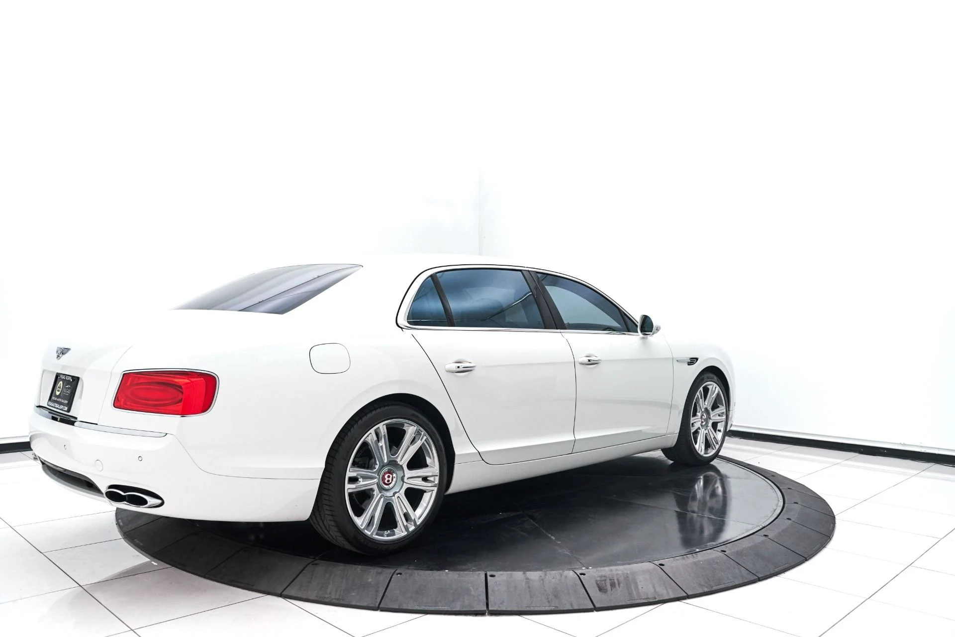 mph007_4220648713_Used_2015_Bentley_Flying_Spur_V8_1615575338_ce36531dcd