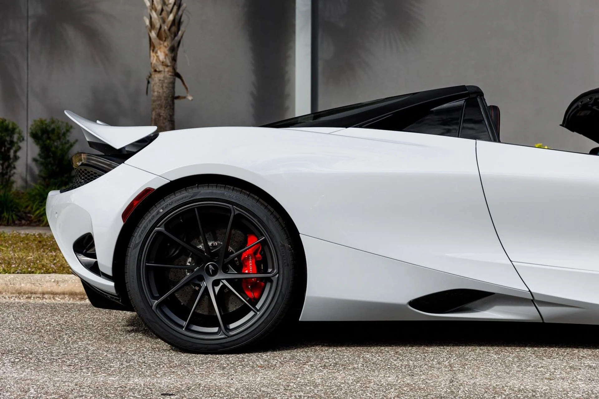 mph007_4222488462_637_p8_l_458deff8a0