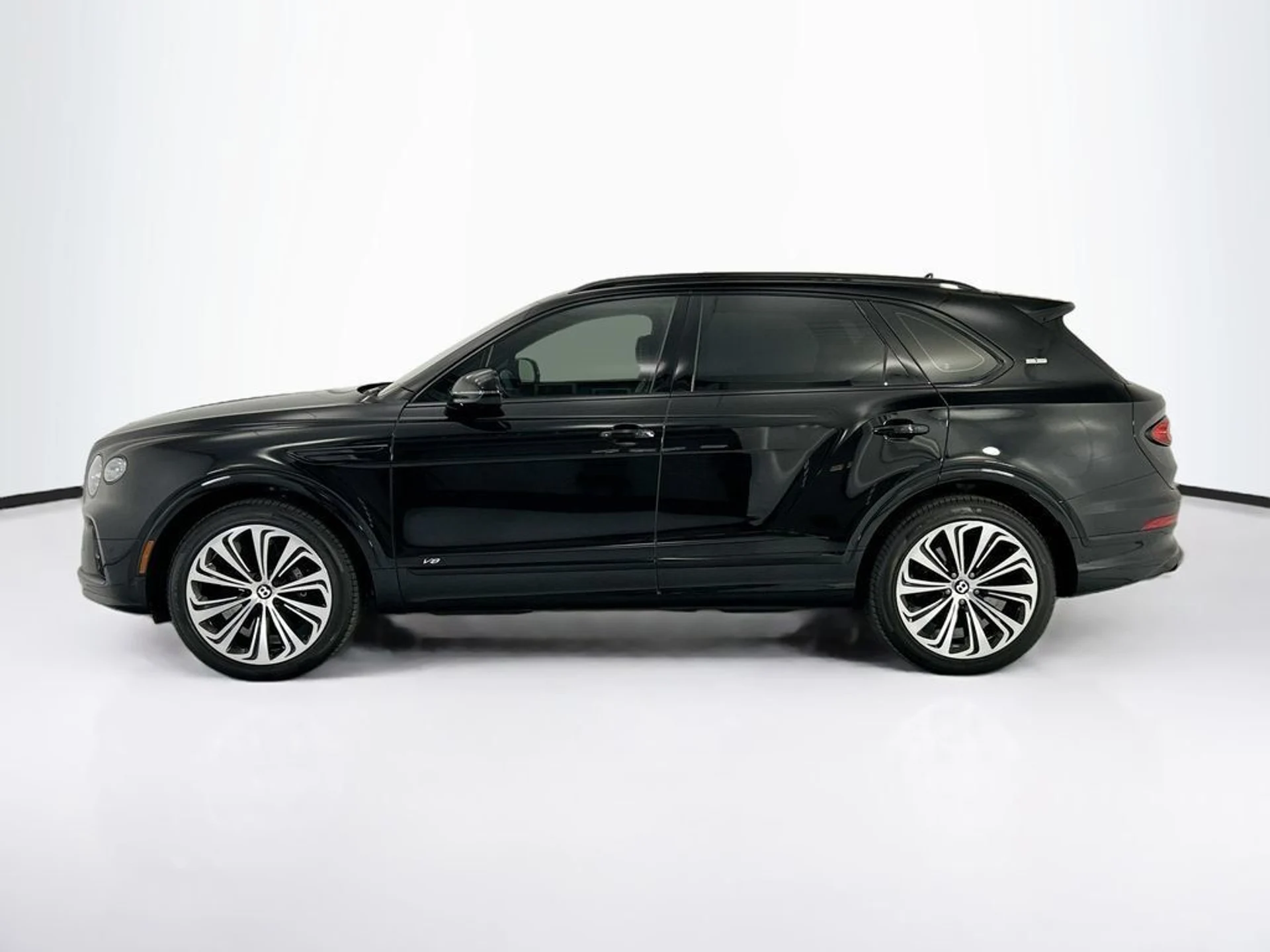 mph007_4226616415_used_2021_bentley_bentayga_v8awd_8119_23037216_8_1024_c8029ff67e