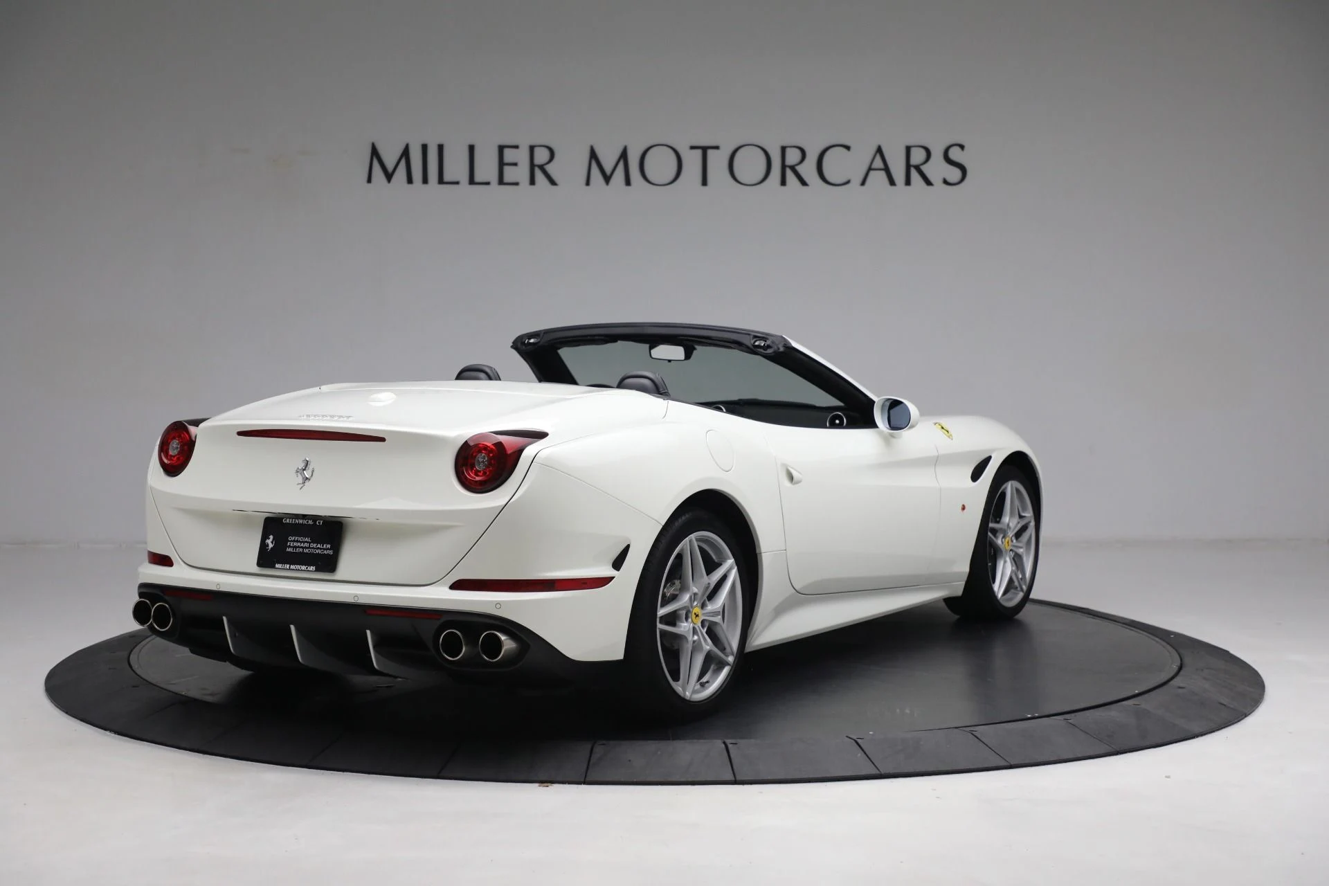 mph007_4228200119_Used_2017_Ferrari_California_T_0772c4a1da