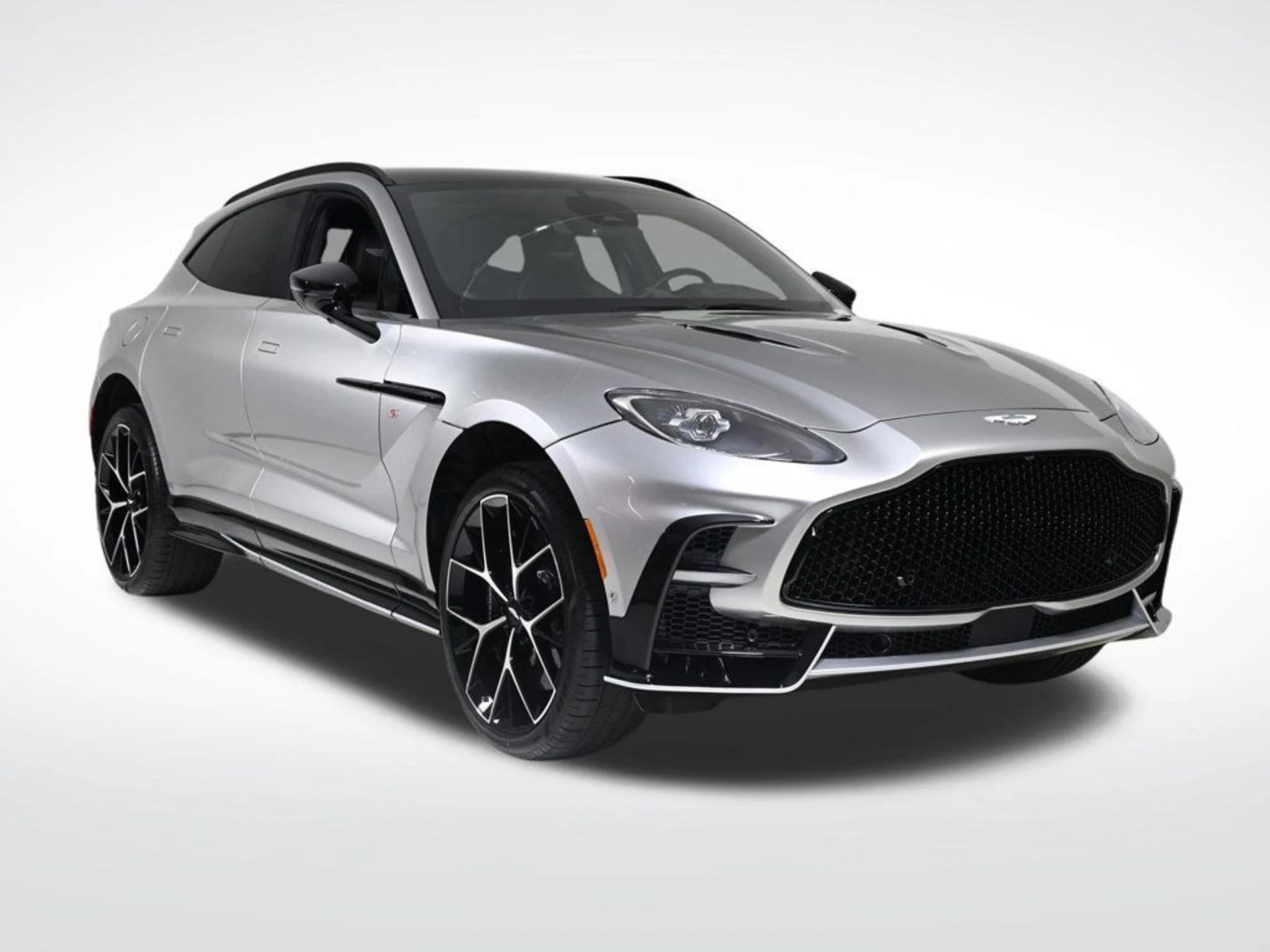 mph007_4234462567_new_2026_aston_martin_dbx_sawd_11350_22961662_7_1024_4d82cee18d