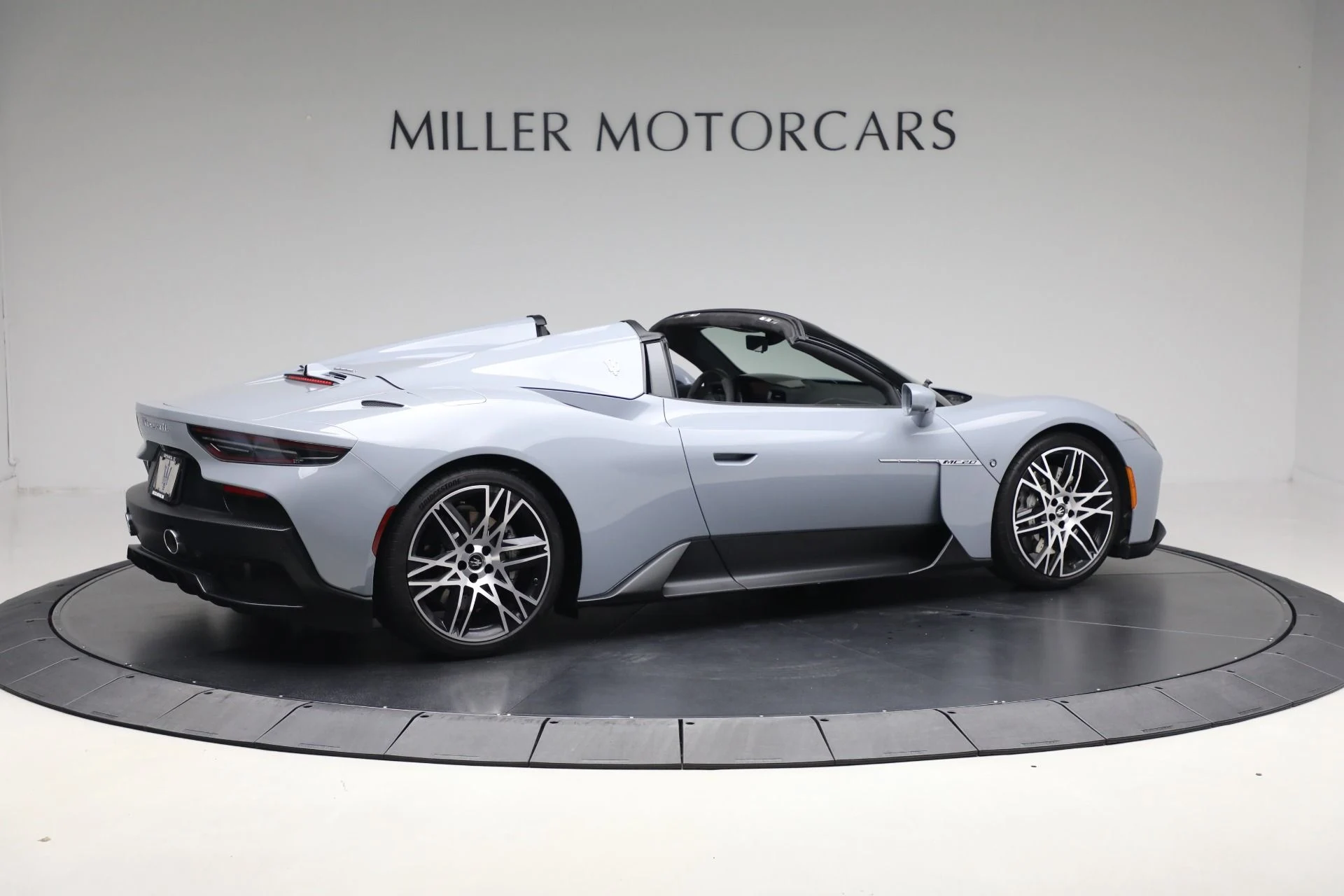 mph007_4234773350_Used_2023_Maserati_MC_20_Cielo_294adaf943