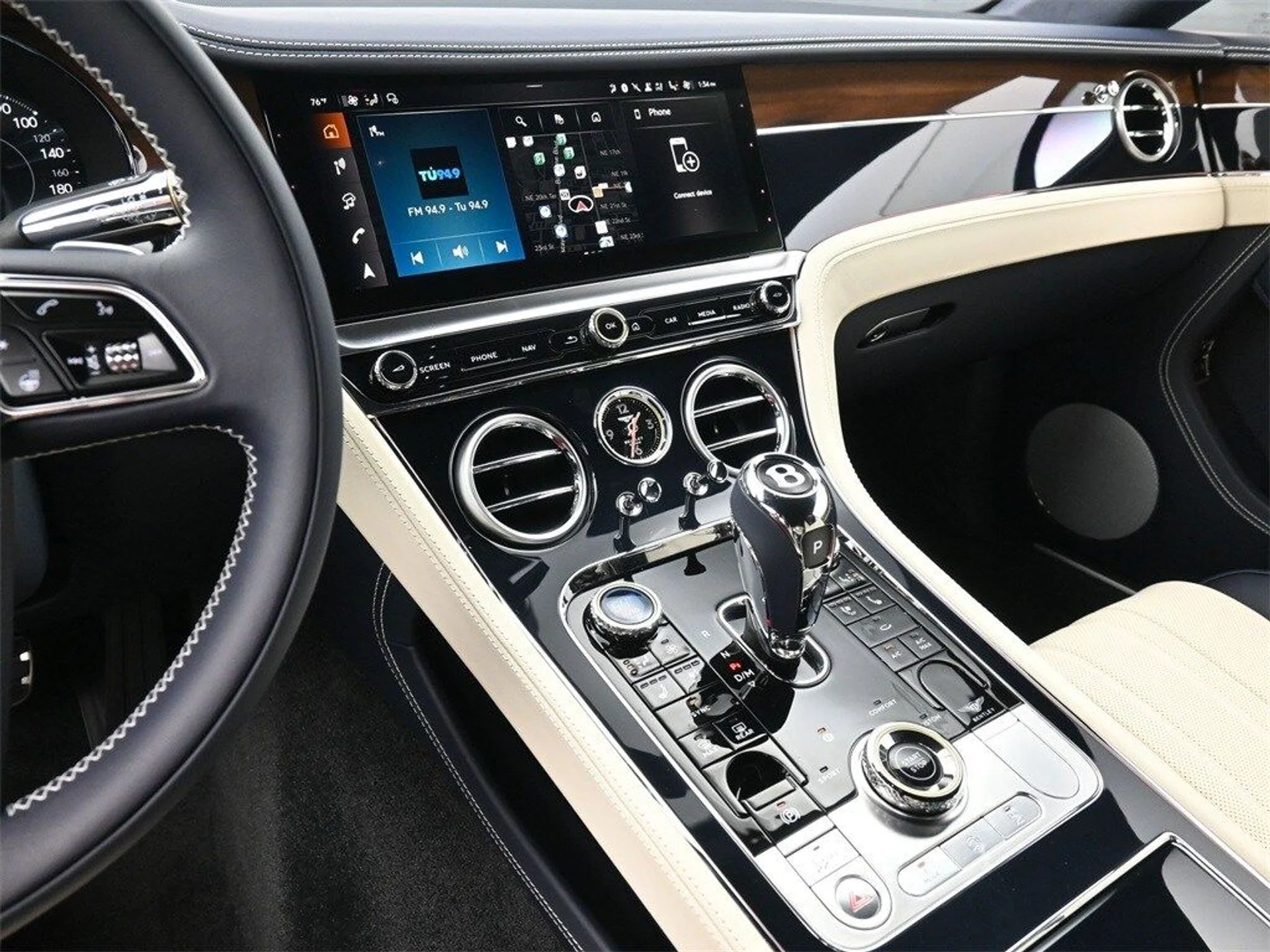 mph007_4239300511_a5d1214fe3c5adb4f8f3b68ad030a3d2x_3d4e3279b3