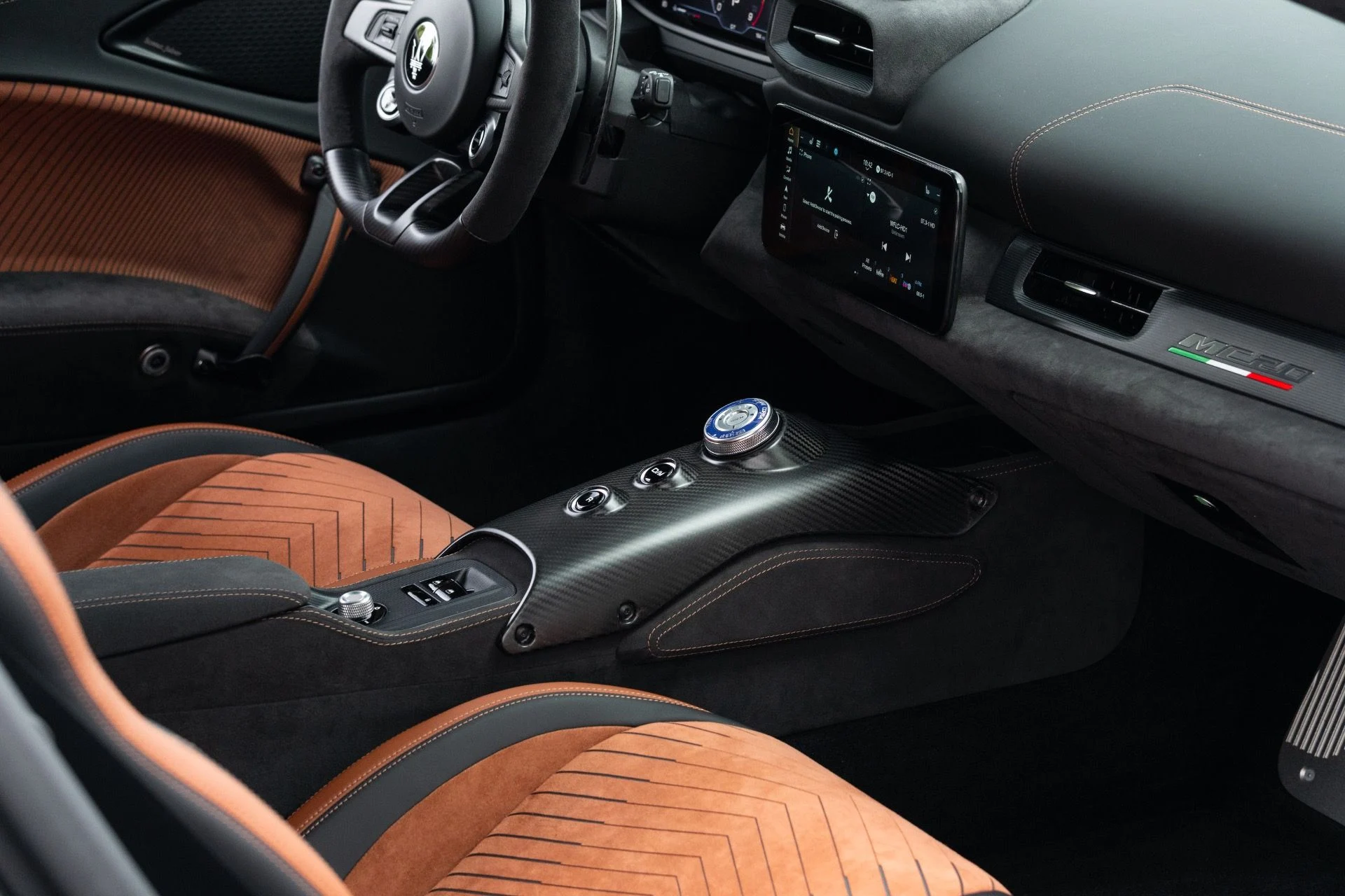 mph007_4239670258_Used_2022_Maserati_MC_20_1777083905_9e45435624