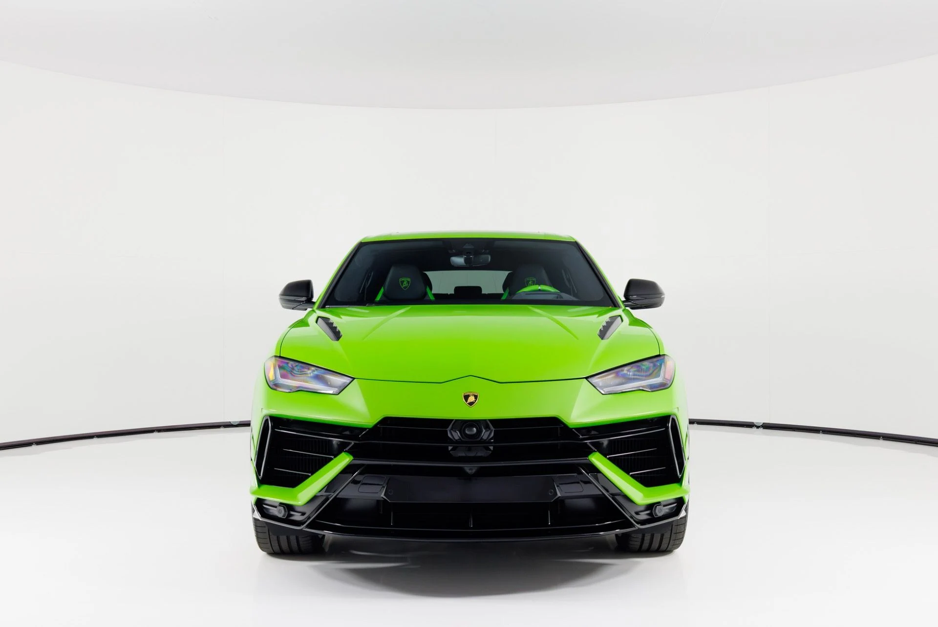 mph007_4249783113_Used_2023_Lamborghini_Urus_S_1769555052_2e6b57535c