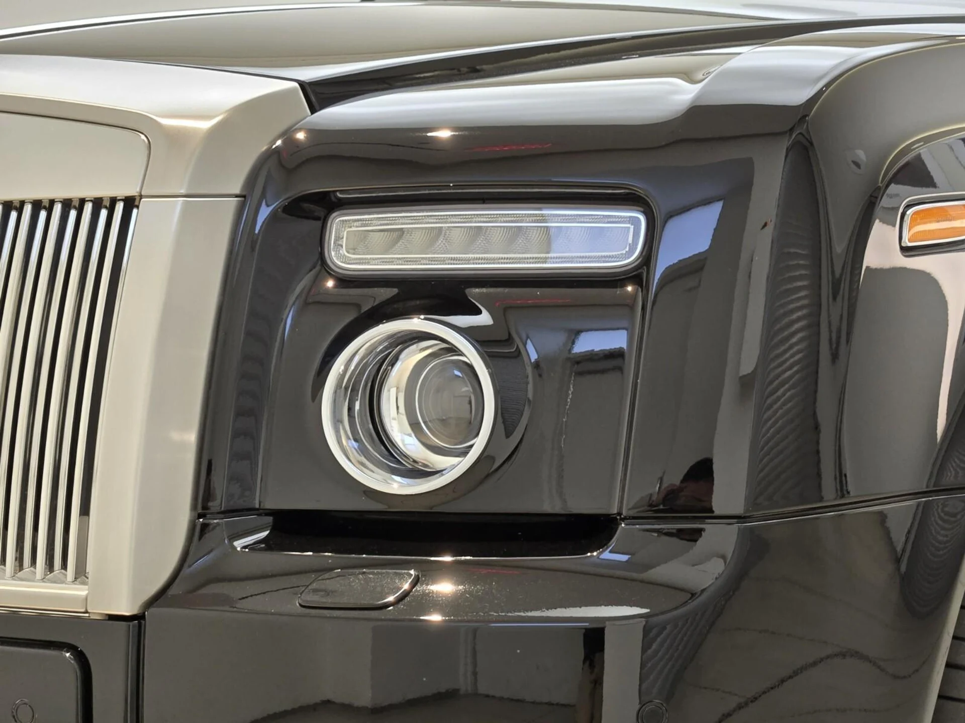 mph007_4255707548_Used_2008_Rolls_Royce_Phantom_Drophead_Coupe_1753162971_a5f69f876f