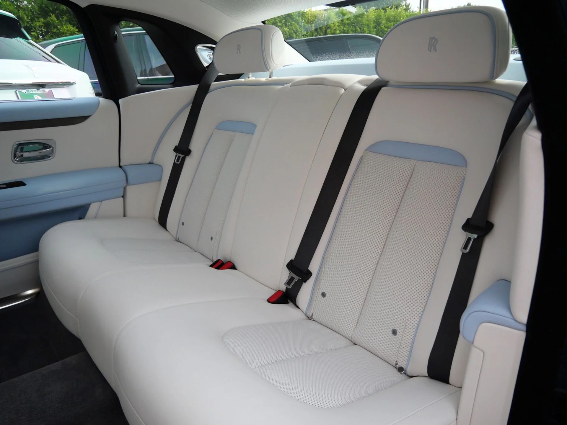 mph007_4257359962_febb94bc8fcaf6cbee54015afe073b9cx_01a7646c66