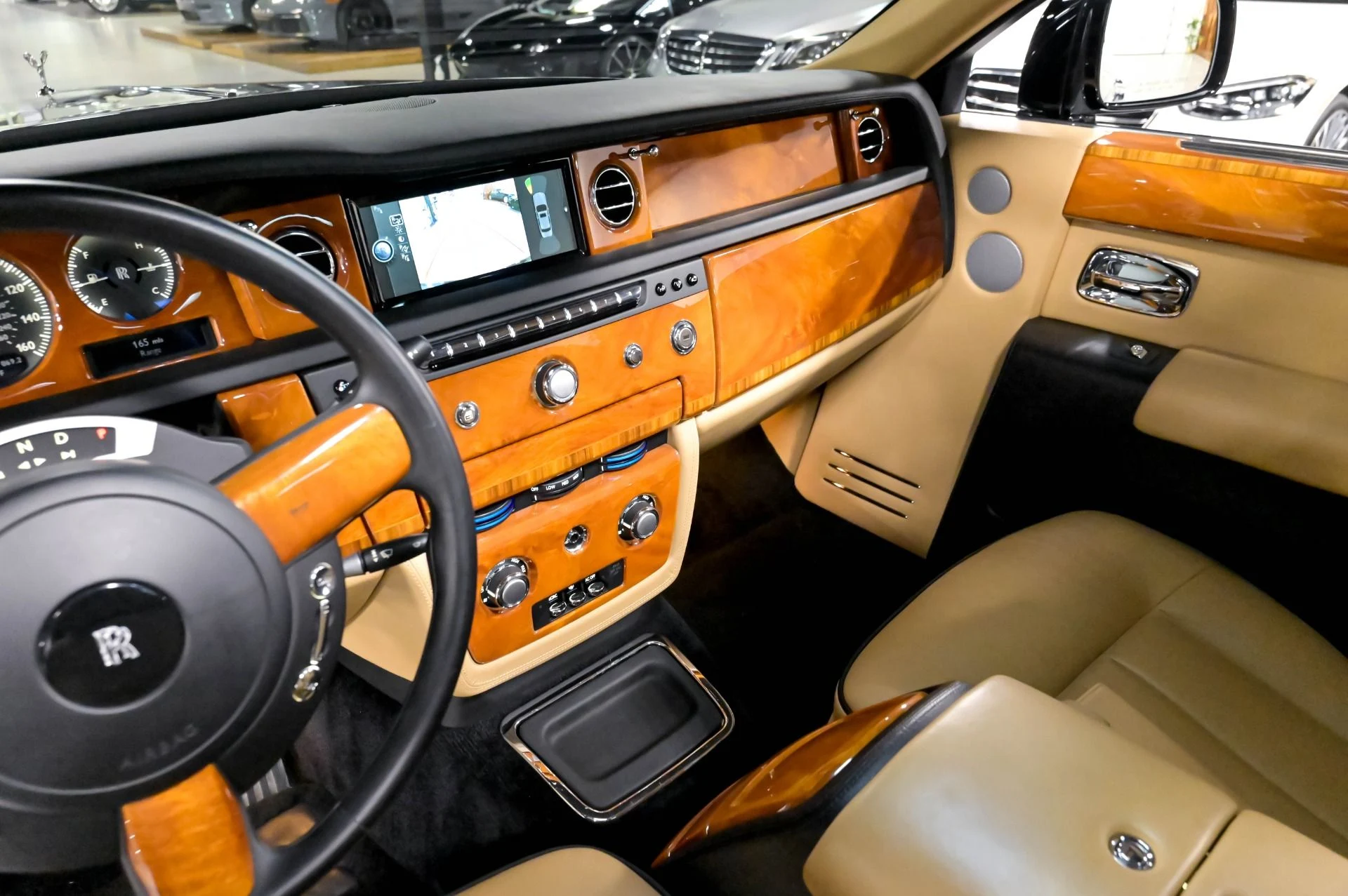 mph007_4270702505_Used_2013_Rolls_Royce_Phantom_Base_1780949788_88ab2e48c2
