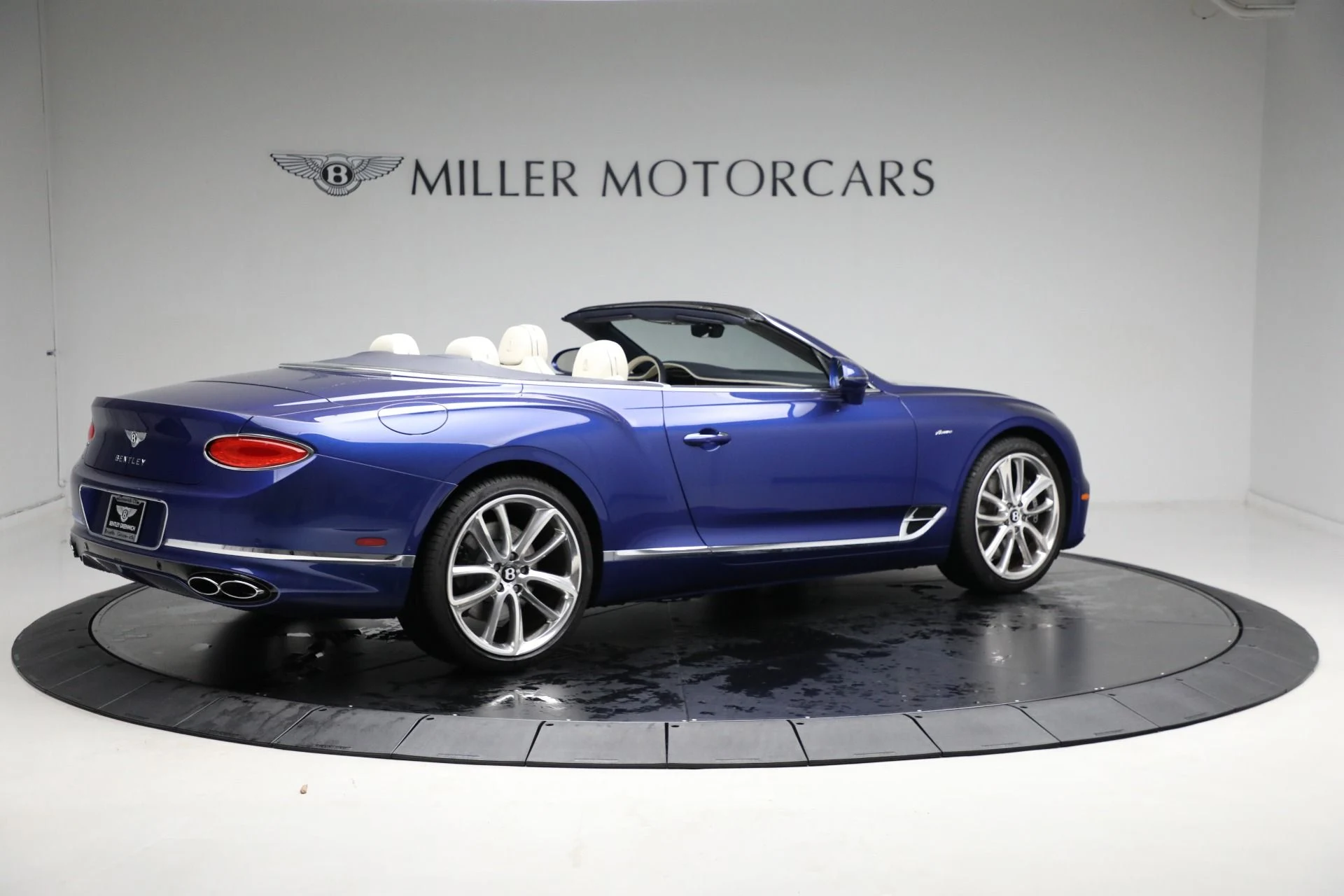 mph007_4274148583_Used_2023_Bentley_Continental_GTC_Azure_V8_03e08bc2ea