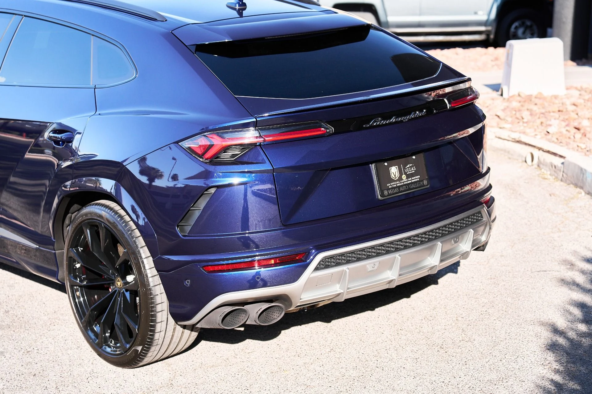 mph007_4277841292_Used_2020_Lamborghini_Urus_Base_1754965756_18fa138c81