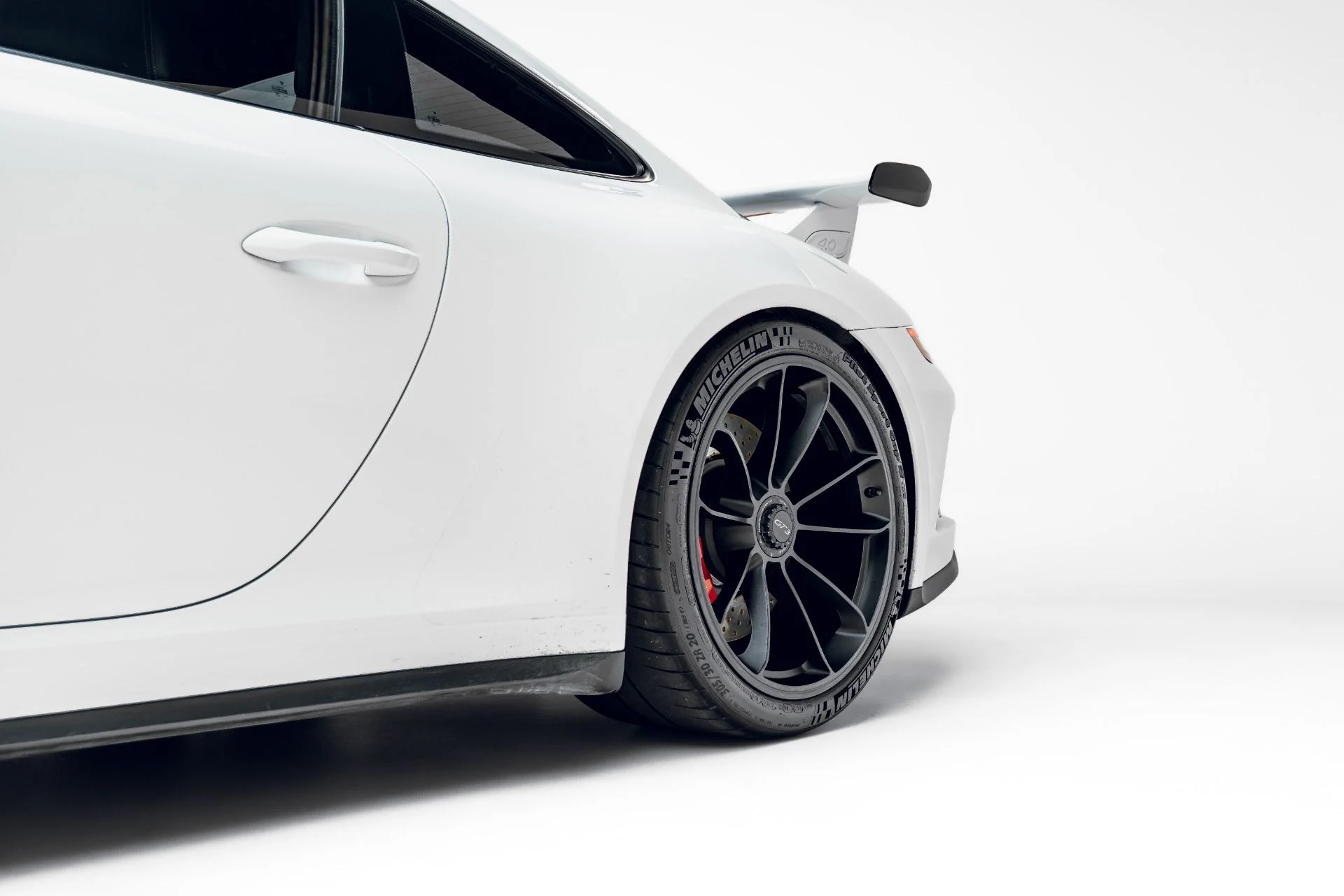 mph007_4288017680_Used_2018_Porsche_911_GT_3_1781890387_7bbd2a7ef1