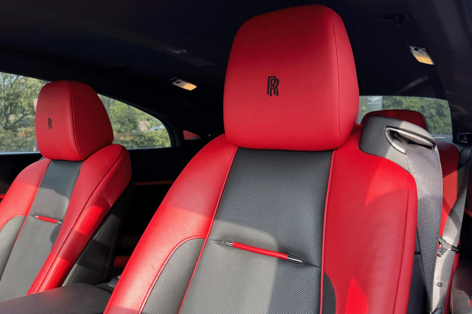 mph007_4289037939_Used_2018_Rolls_Royce_Wraith_1758791516_04d448ba2d