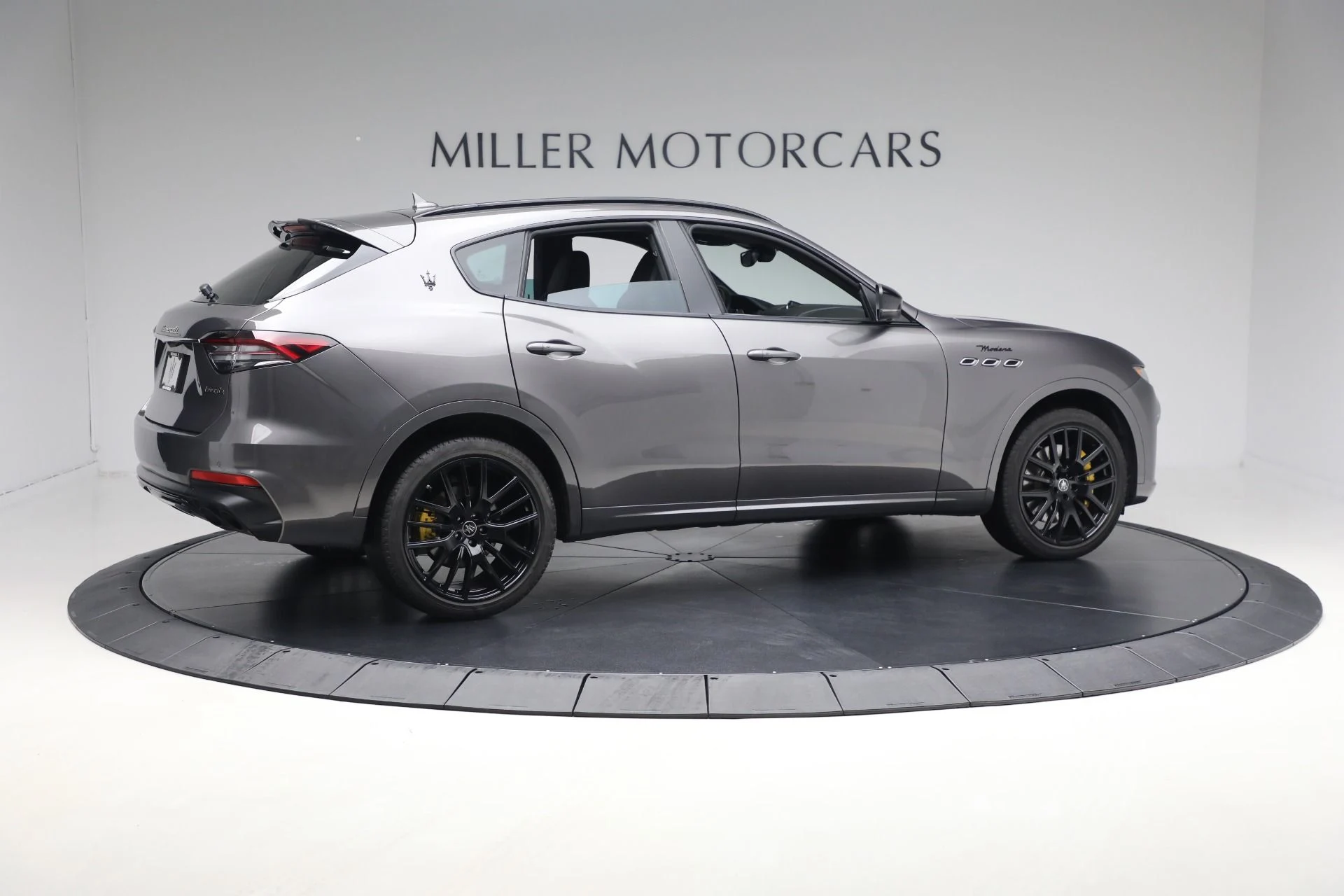 mph007_4290161272_Used_2022_Maserati_Levante_Modena_85b6ad87c3
