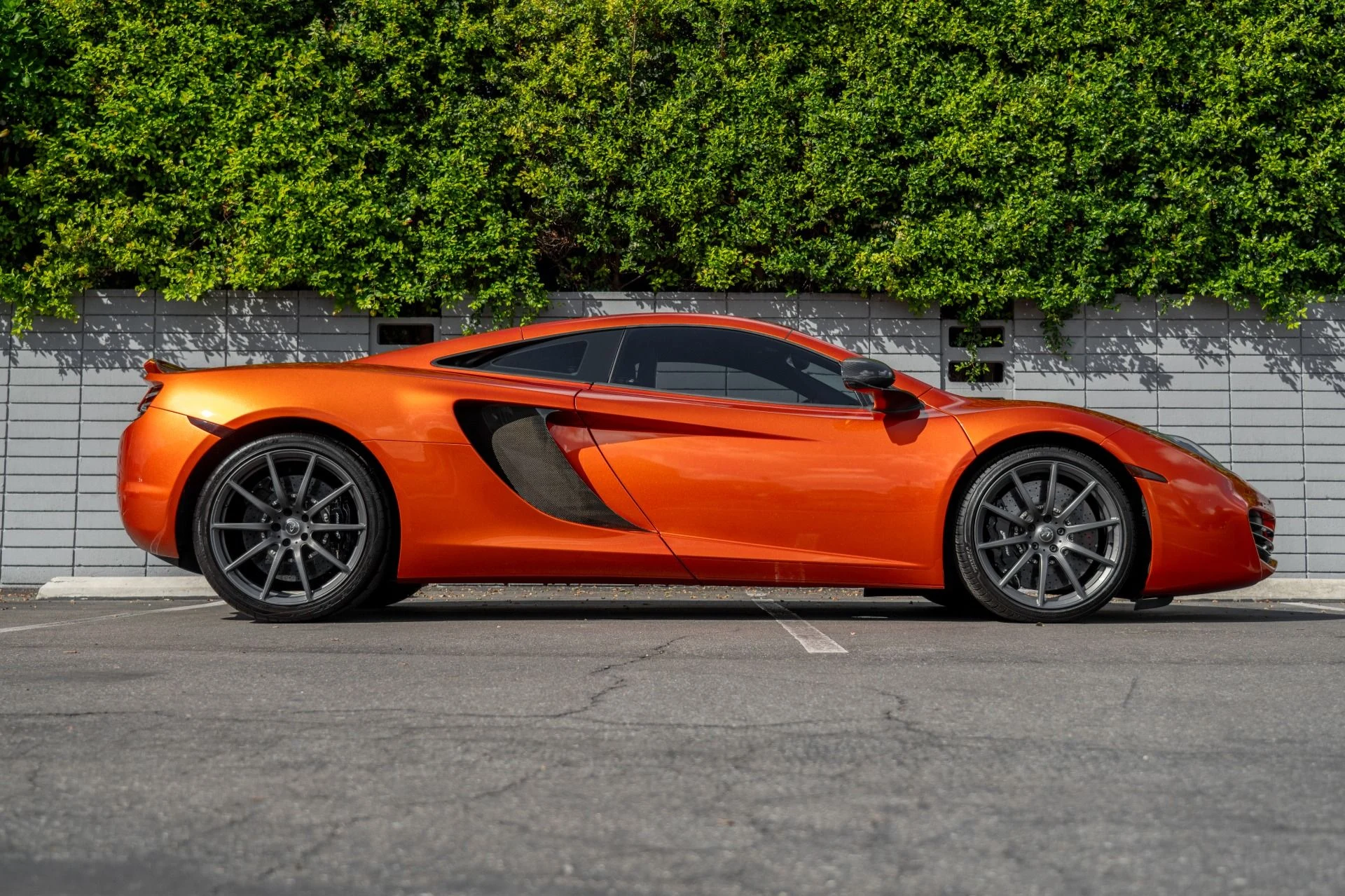 mph007_43356792_Used_2012_Mc_Laren_MP_4_12_C_1760565617_e87d2e0028