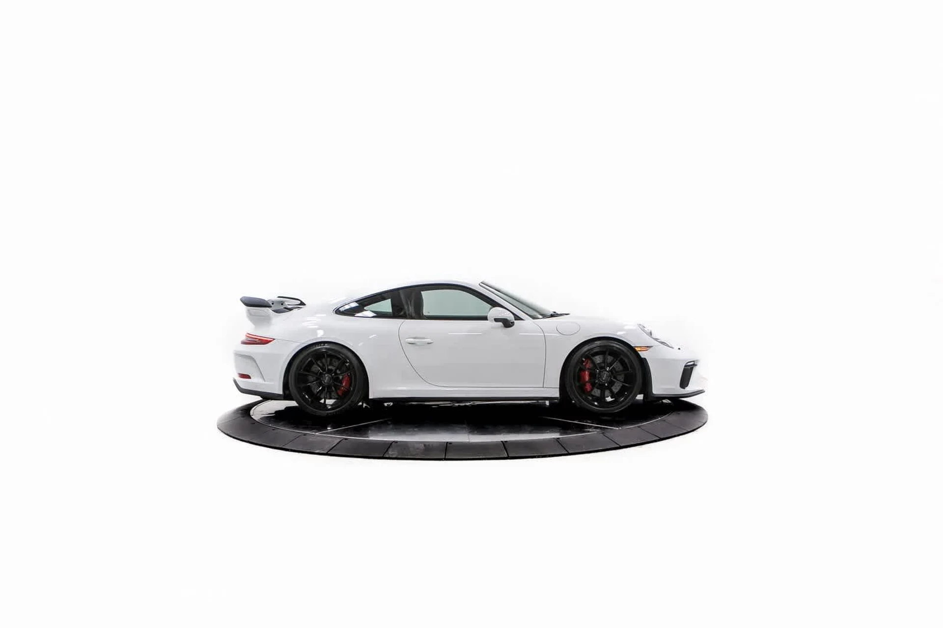 mph007_437342360_5fb53c0a312a01f7b890754b25aaad38x_b0ad035bfc