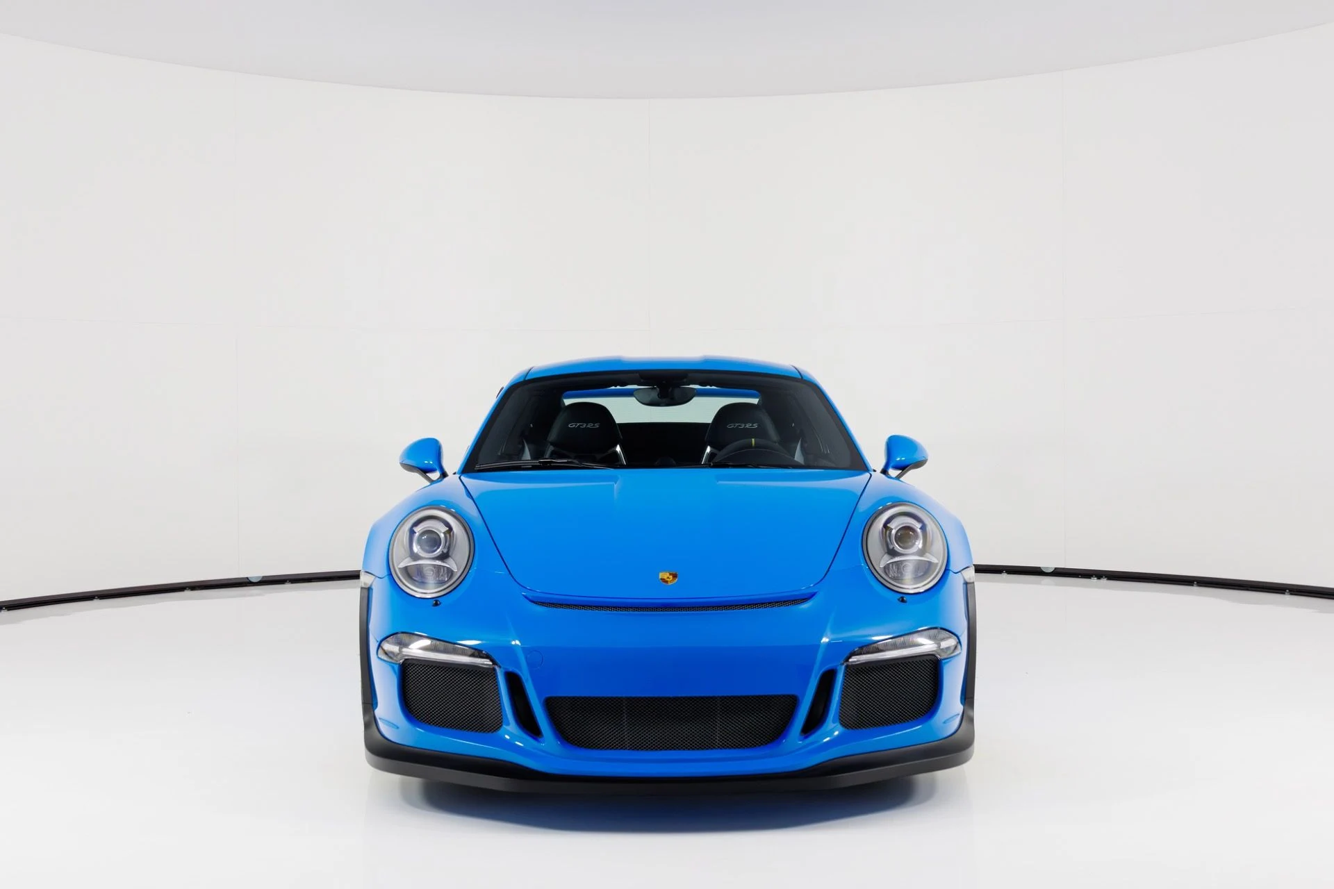 mph007_44214071_Used_2016_Porsche_911_GT_3_RS_1769037870_083792f5a0