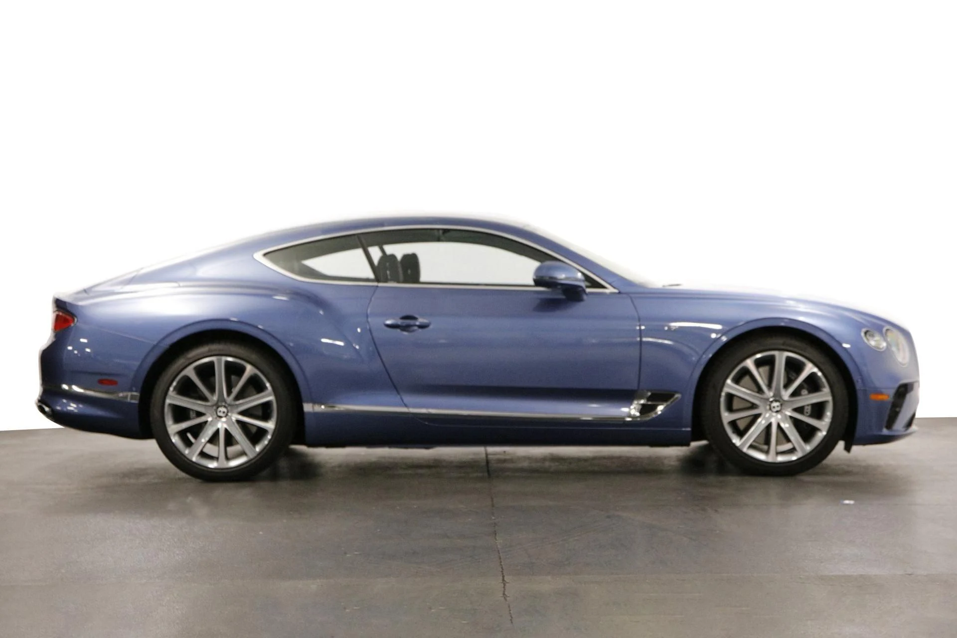 mph007_443605532_Used_2022_Bentley_Continental_GT_V8_1682771363_c13596be3a