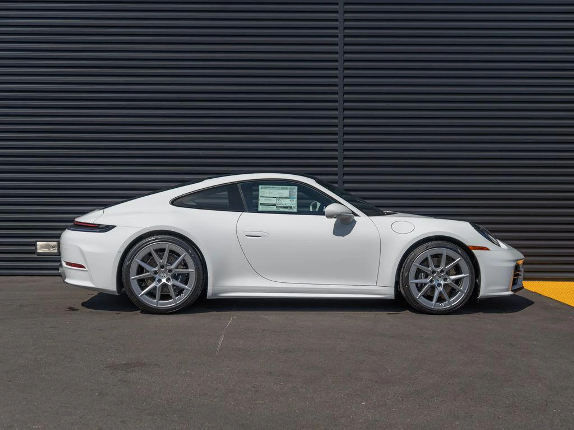 mph007_445404126_9n_Kt_Okn_CRM_Pra_IG_3czx_E6_ZFV_7l_E_19c1f28a99