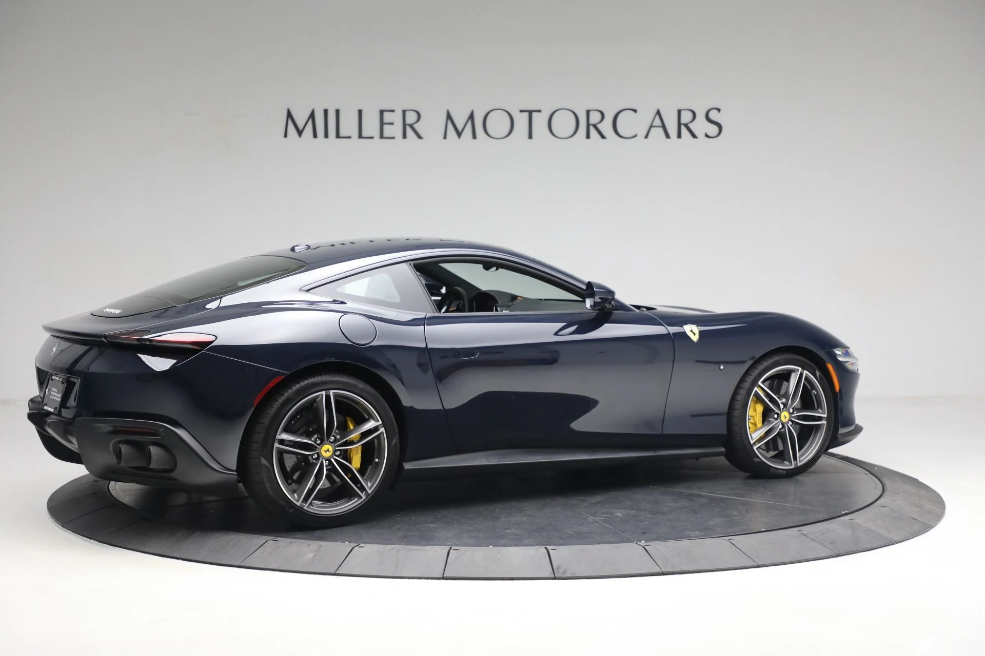mph007_453641398_Used_2022_Ferrari_Roma_f690624f54