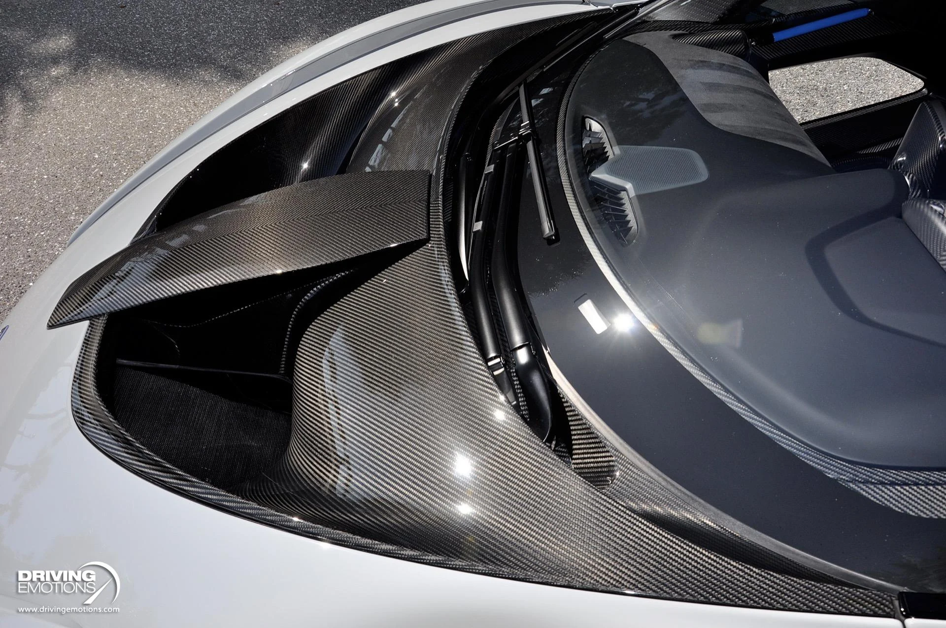 mph007_459144954_683_p8_l_c75e0f90e7