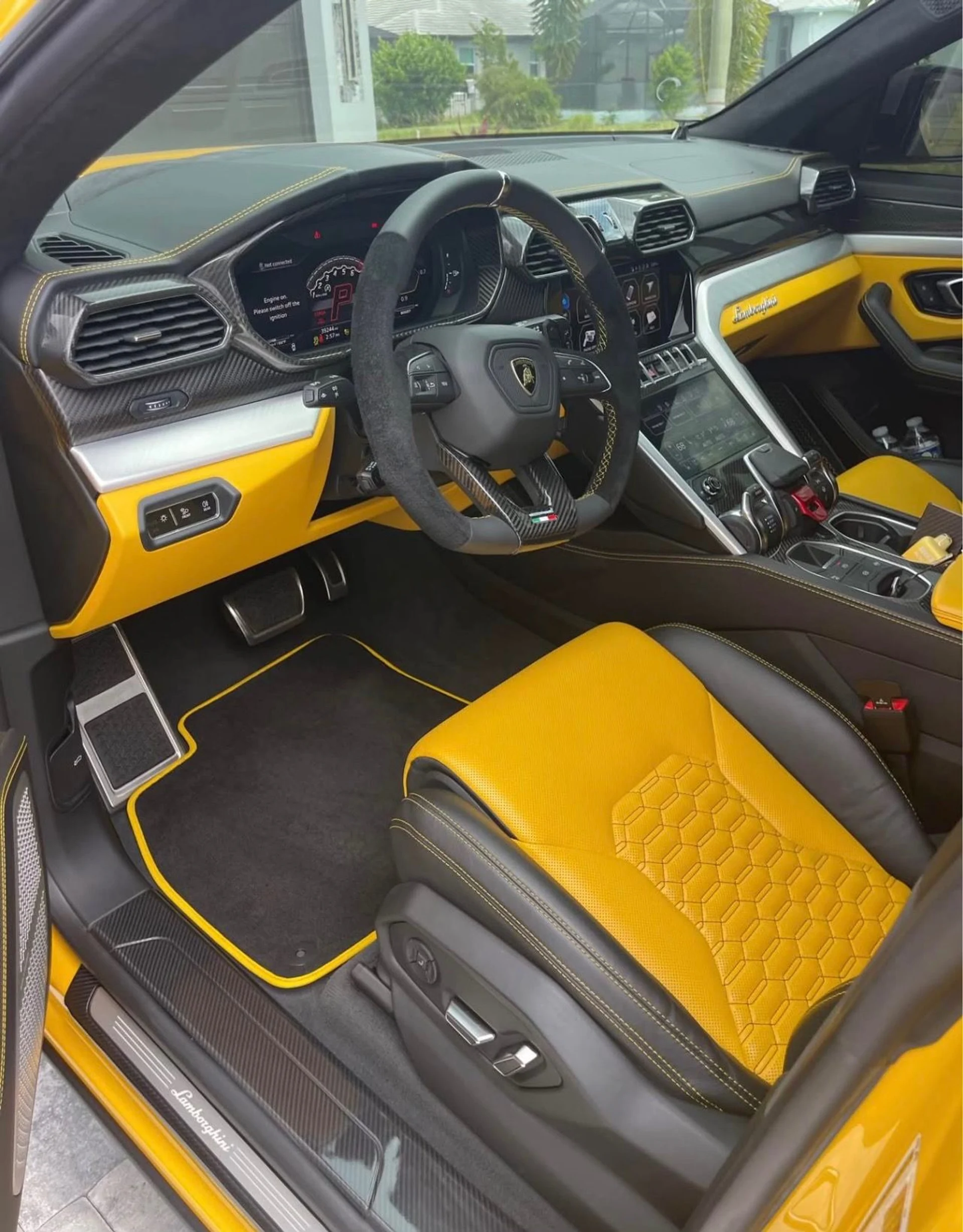 mph007_459681213_Used_2020_Lamborghini_Urus_1754064717_5797d12913