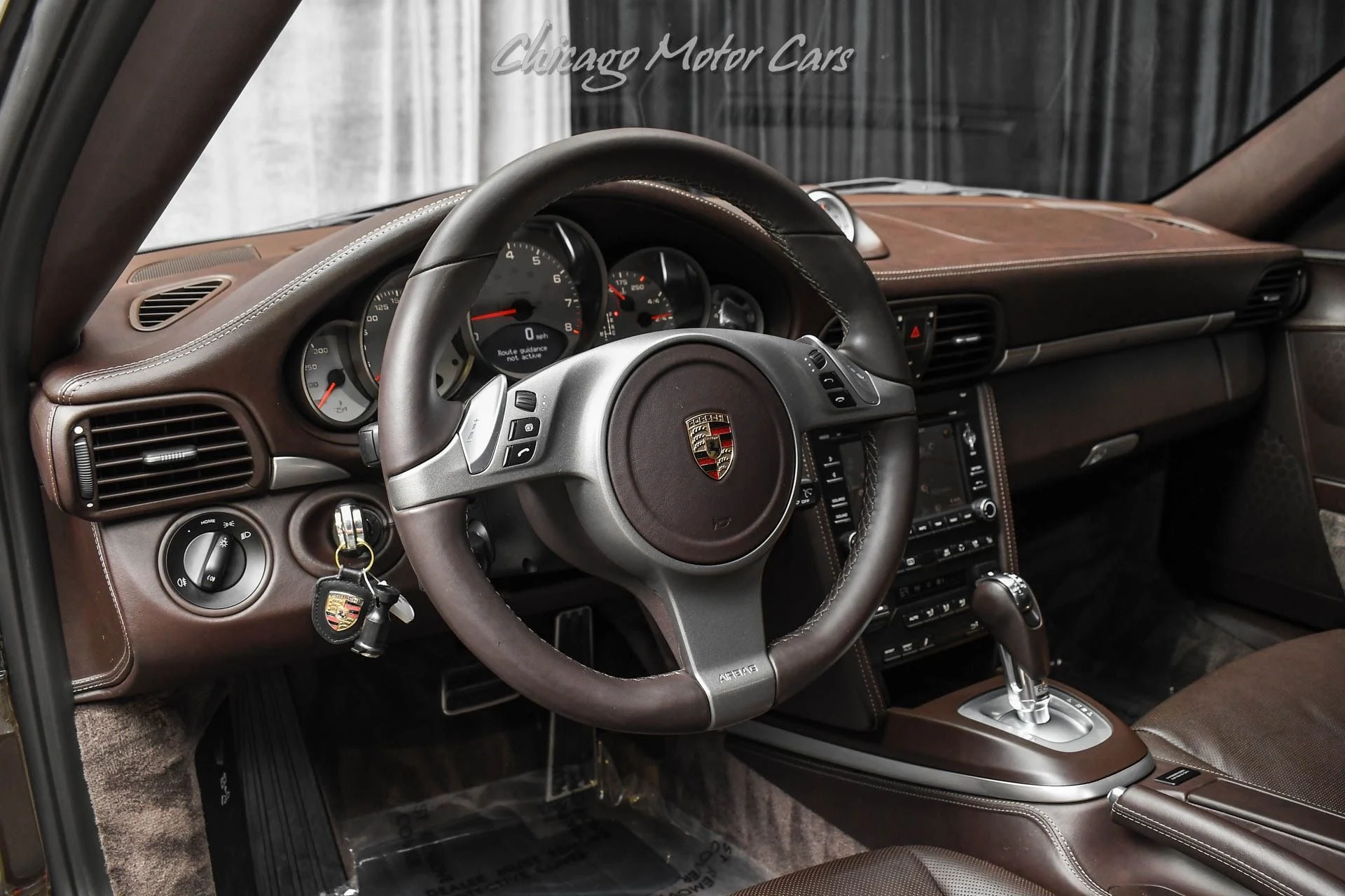 mph007_461706360_13520_p8_l_2707d5c1c8