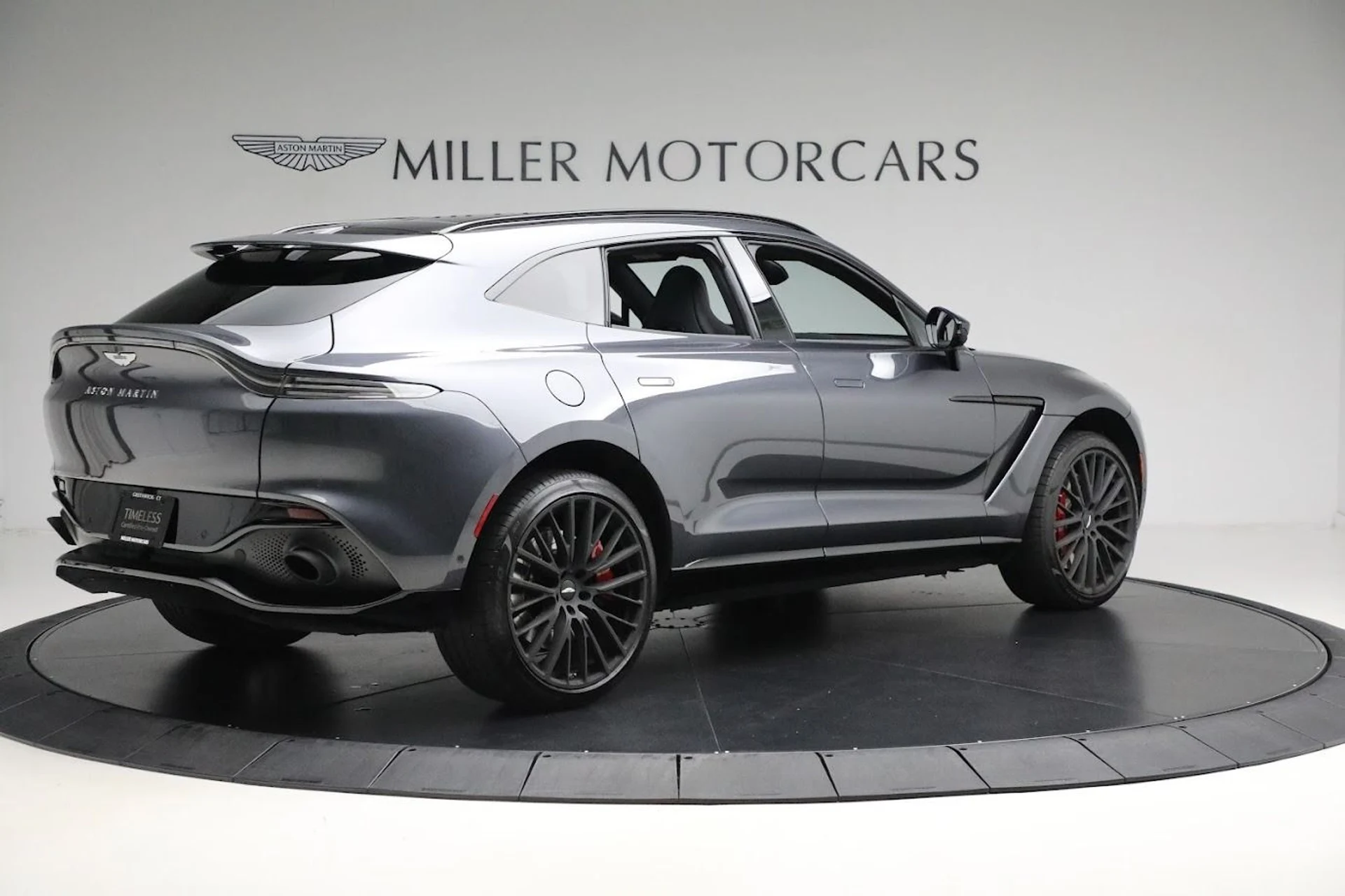 mph007_468111504_Used_2024_Aston_Martin_DBX_43ab06a20f