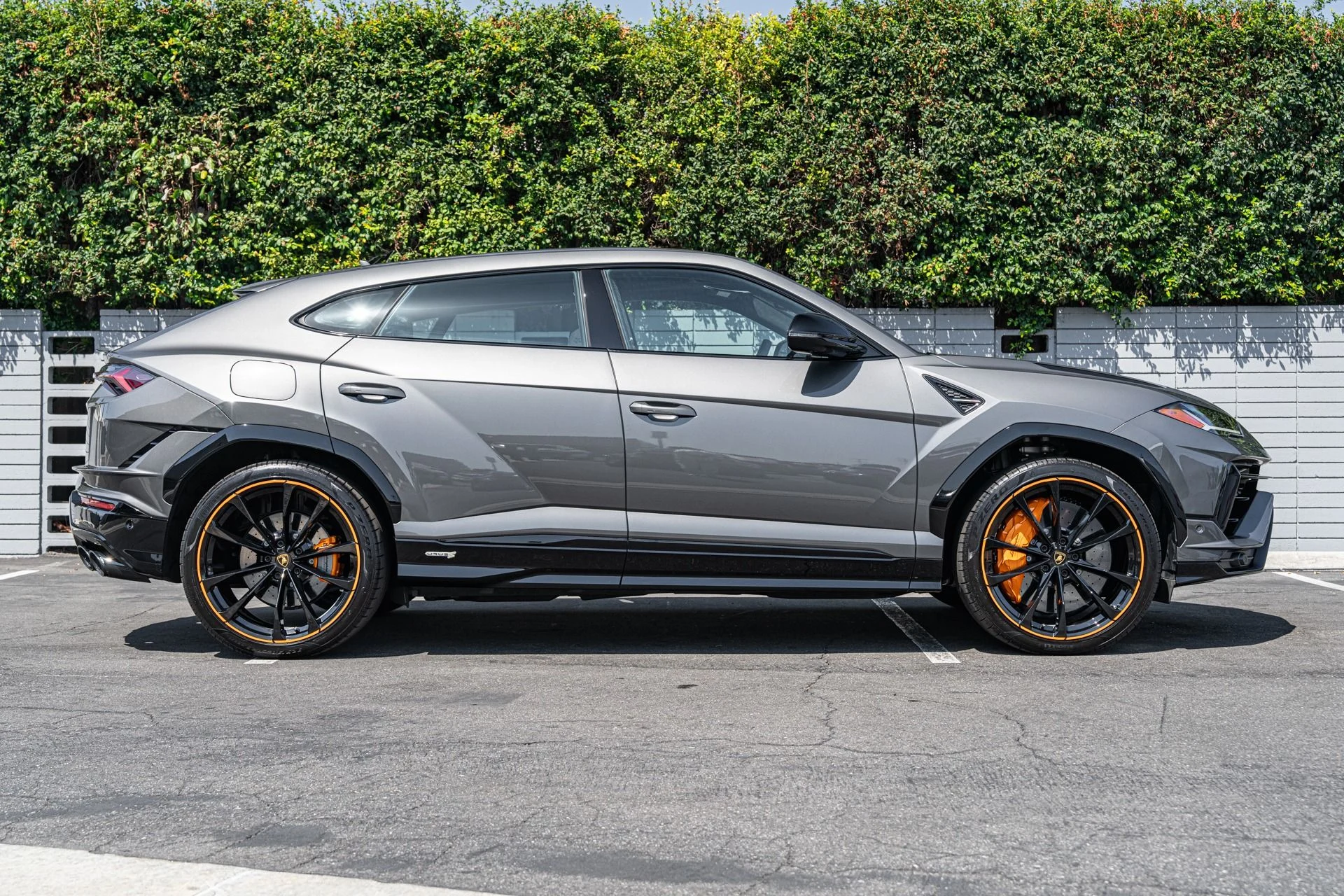 mph007_468515301_Used_2024_Lamborghini_Urus_S_1755026163_33cf6d1b54