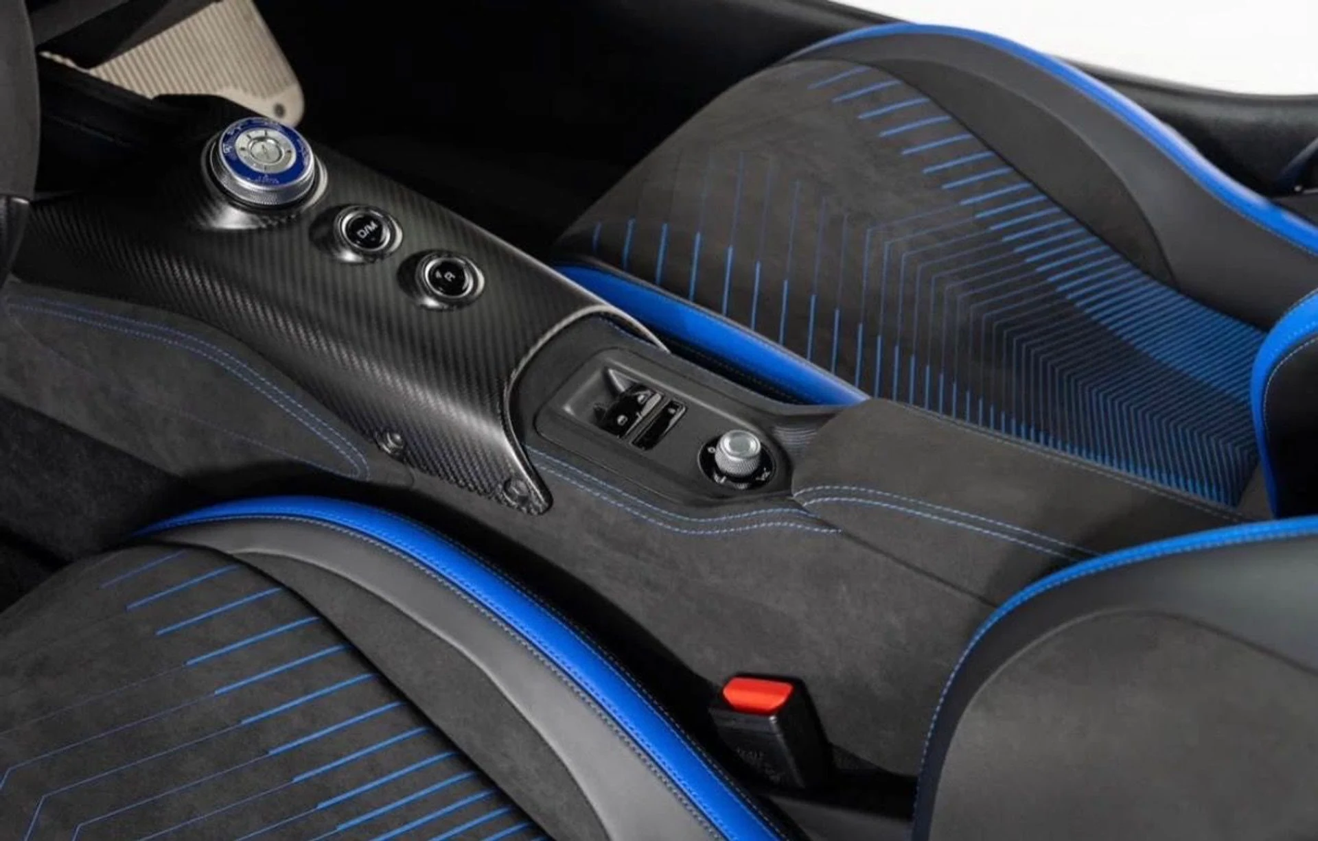 mph007_489722384_Used_2022_Maserati_MC_20_1767916285_1e2c809500