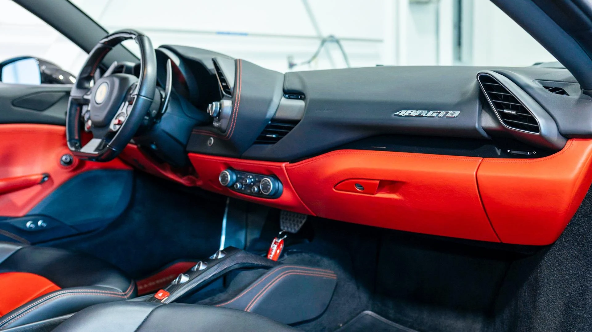 mph007_491338940_Used_2018_Ferrari_488_GTB_Base_1788523226_aa6a659d1f