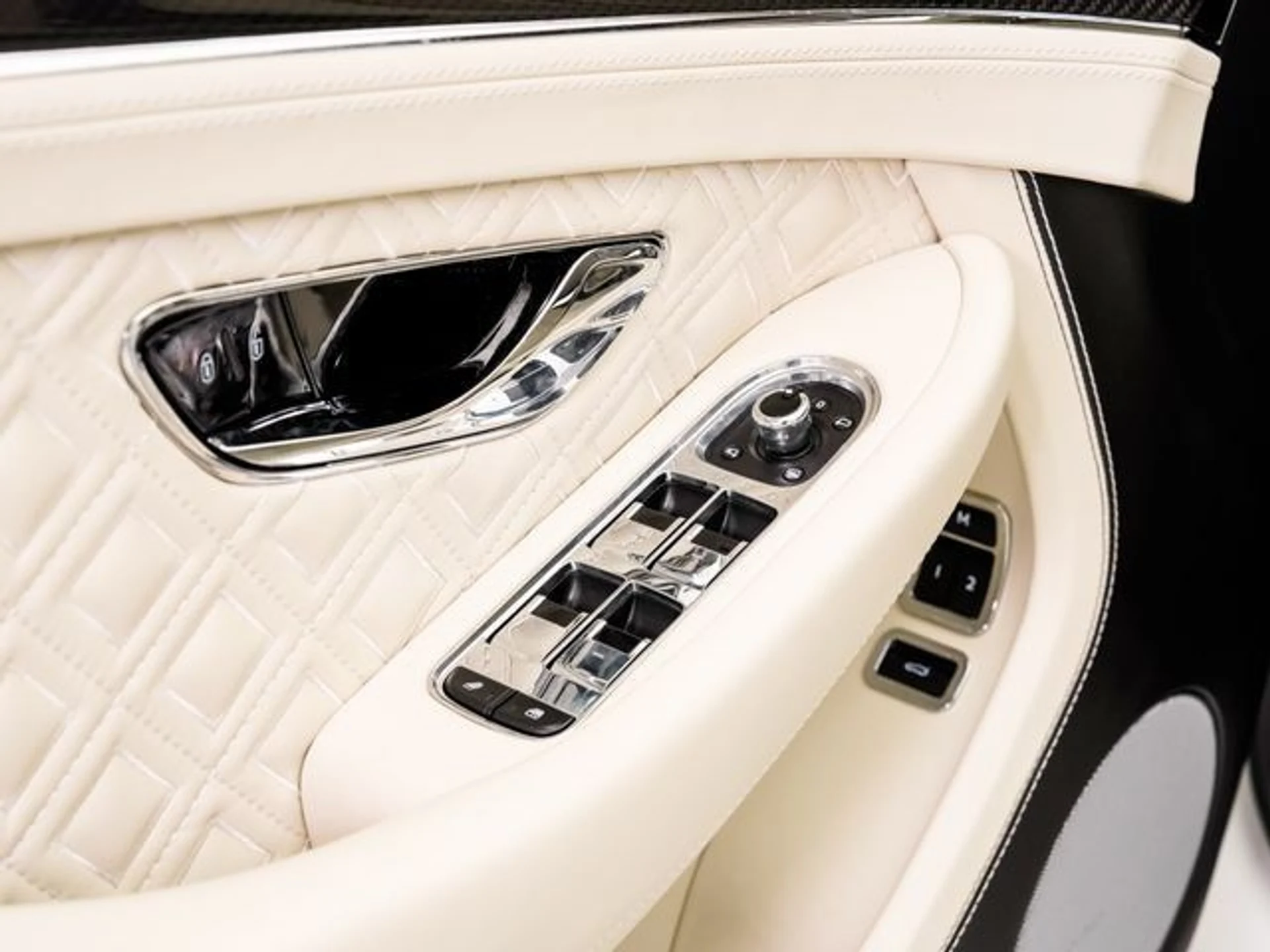 mph007_492439078_edfd86f4f21c444721786609d43f5bac_00daa9a866