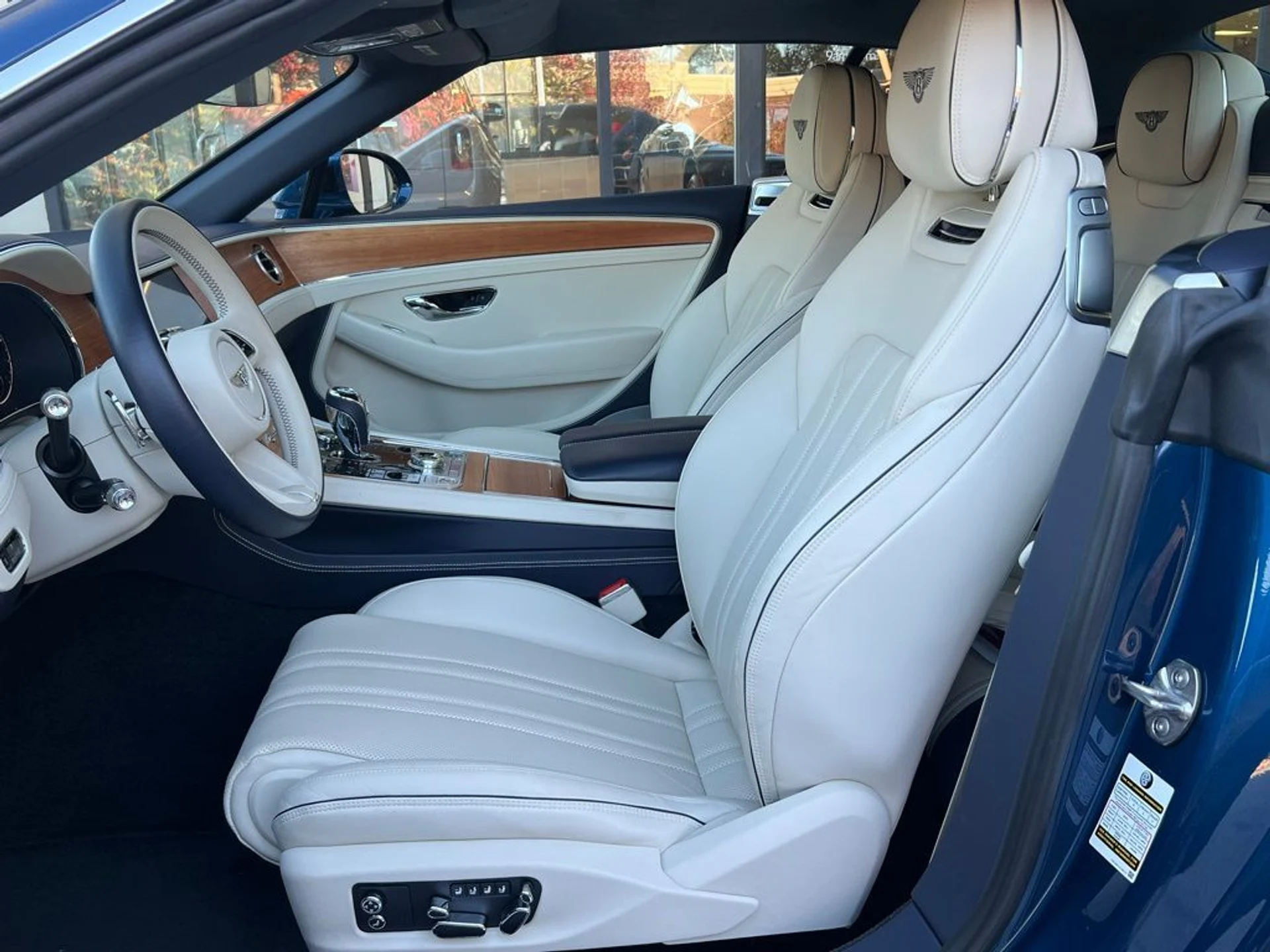 mph007_493693110_a9ee32923bb735475538f2cdc7f20e9fx_08cb59a1dd