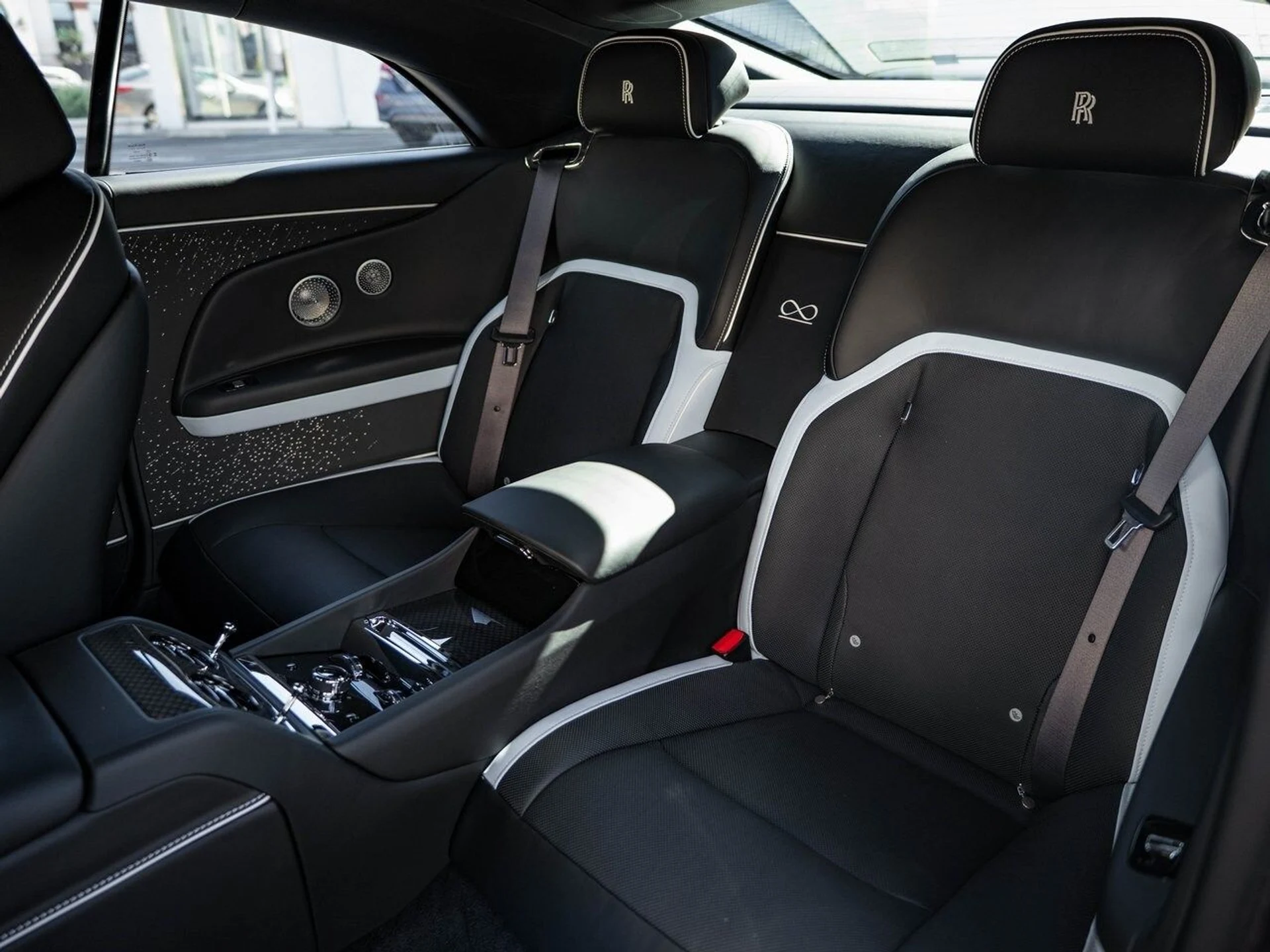 mph007_496674633_e83e0ab91945ff1270341caf956b0766x_ee6aef36e1