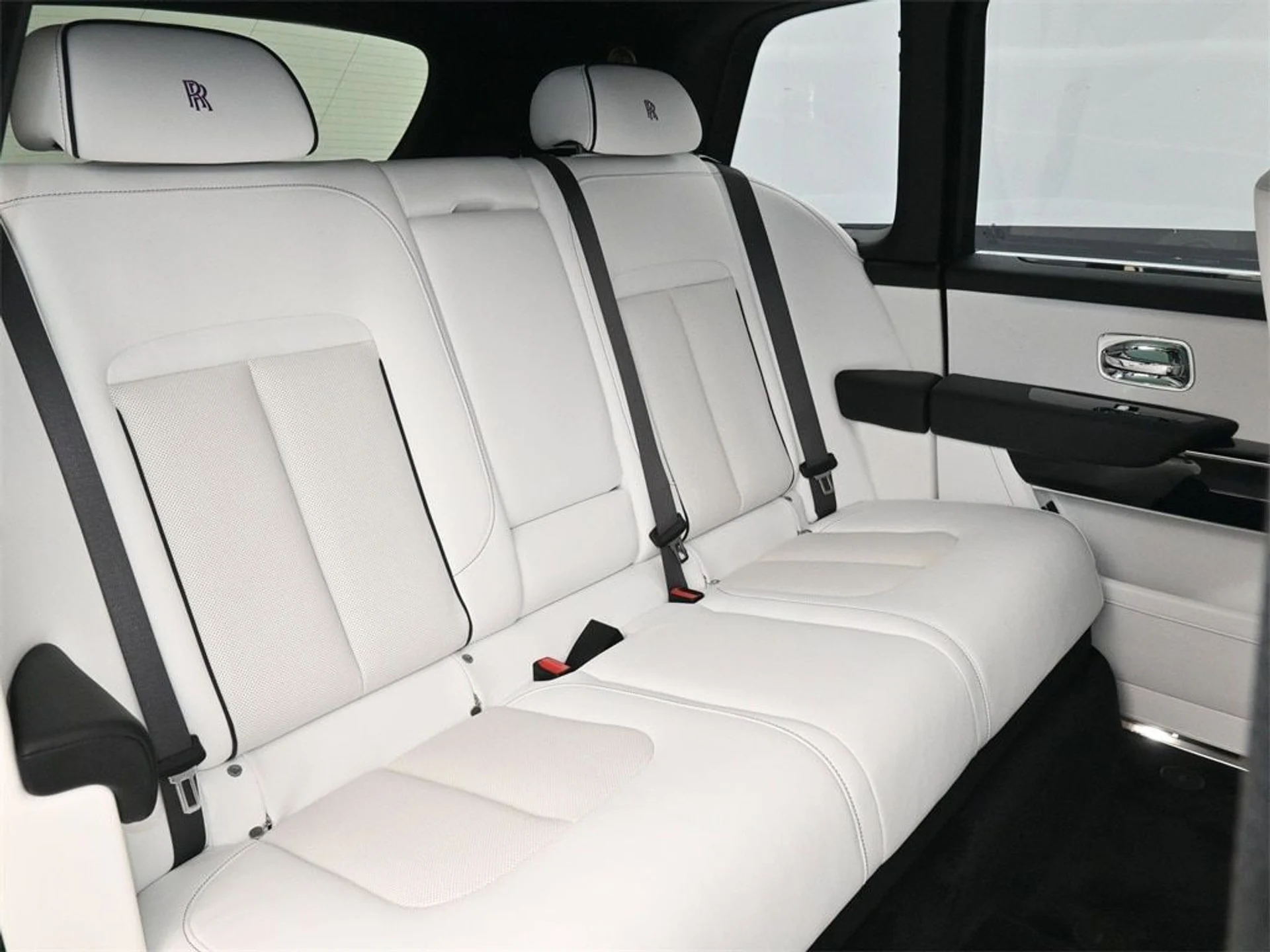 mph007_500214708_78186c6e8a82c7f9666ff58fb9cf6243x_4985fa3571