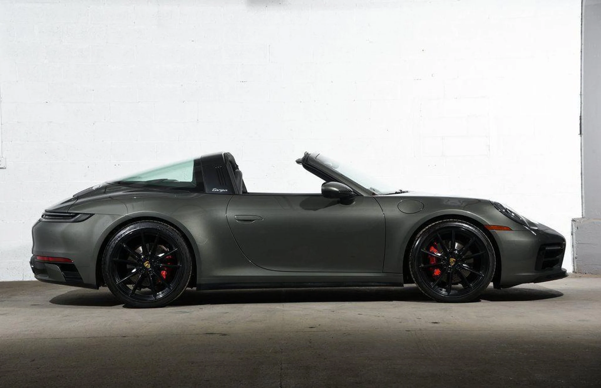 mph007_500770975_G_Jz_Dfju8yg48_NGK_Xl_IK_Ycbe0zg_4efc7ac766