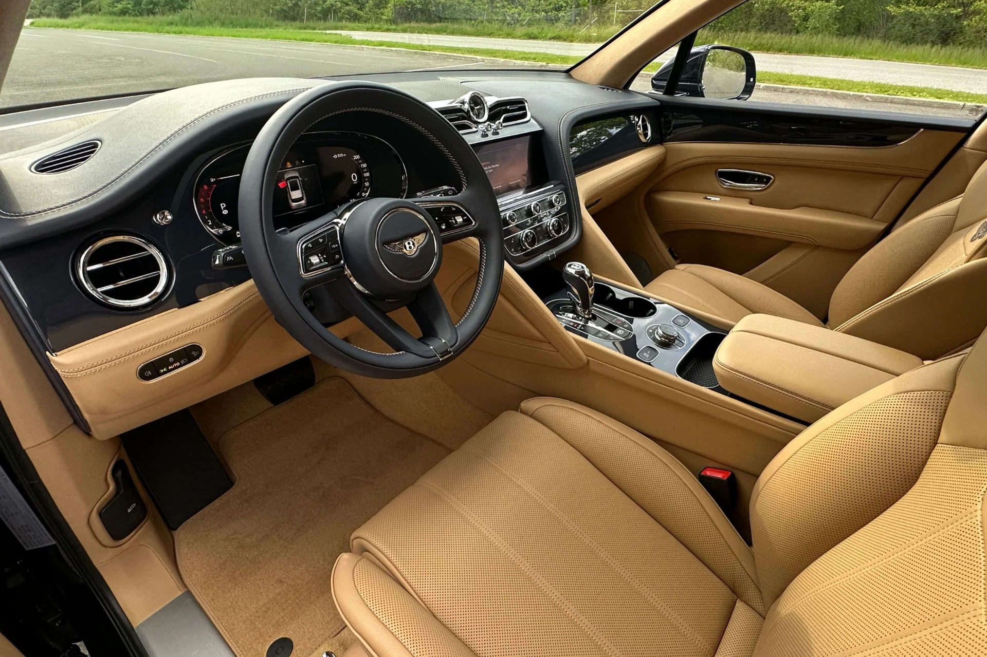 mph007_503918298_New_2026_Bentley_Bentayga_1779111401_3083b3c872