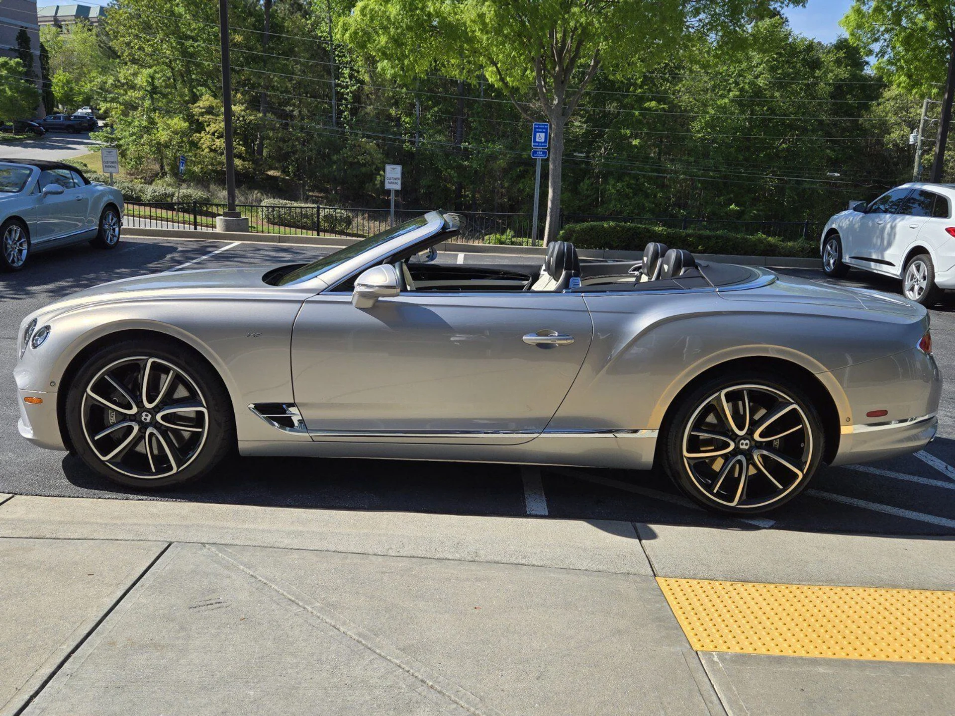 mph007_505573534_a563f93dd5e40abd97884cf5fa33d335x_2adcf87792