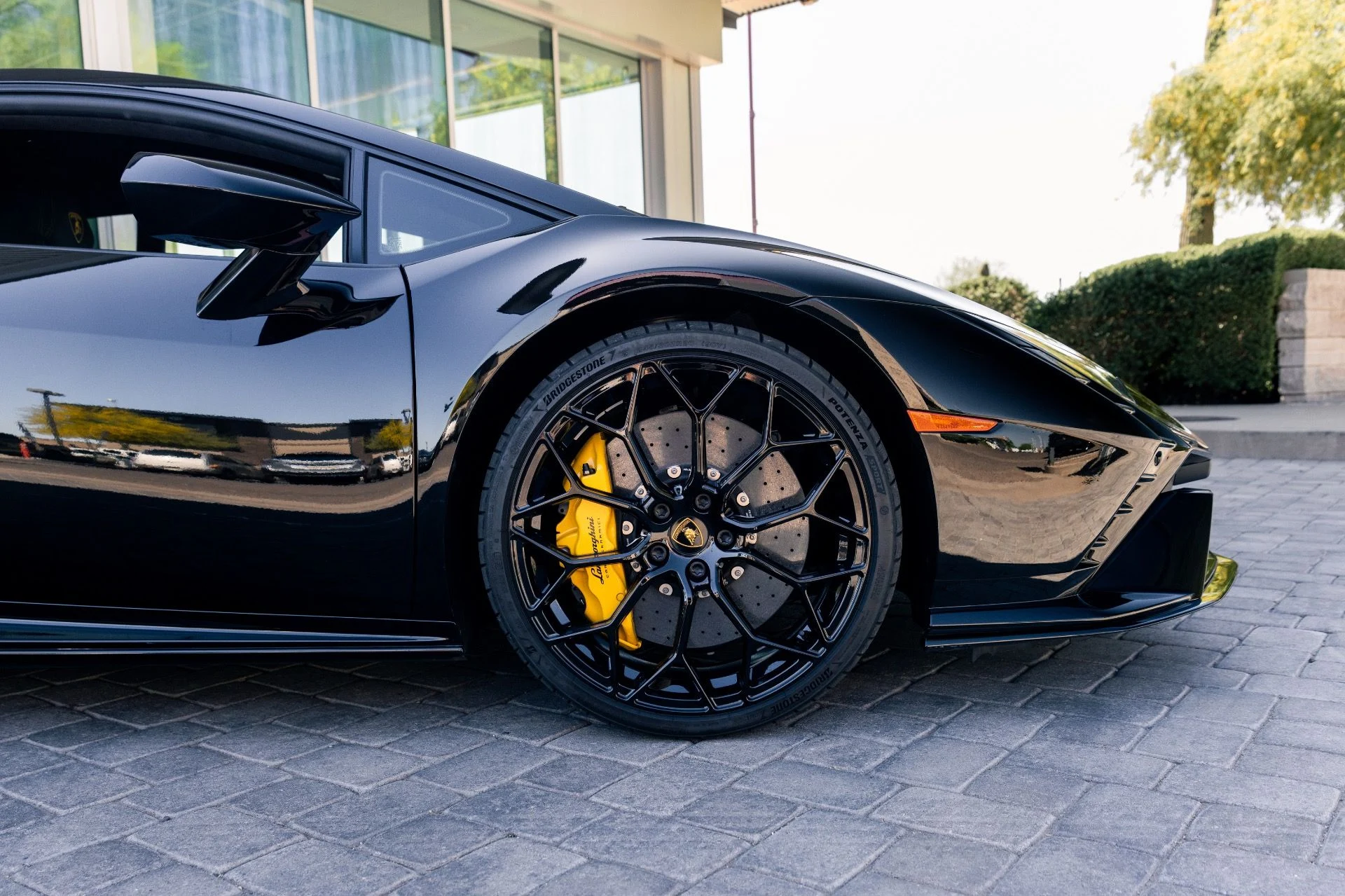 mph007_50919585_Used_2024_Lamborghini_Huracan_Tecnica_1774294517_412c550d7a