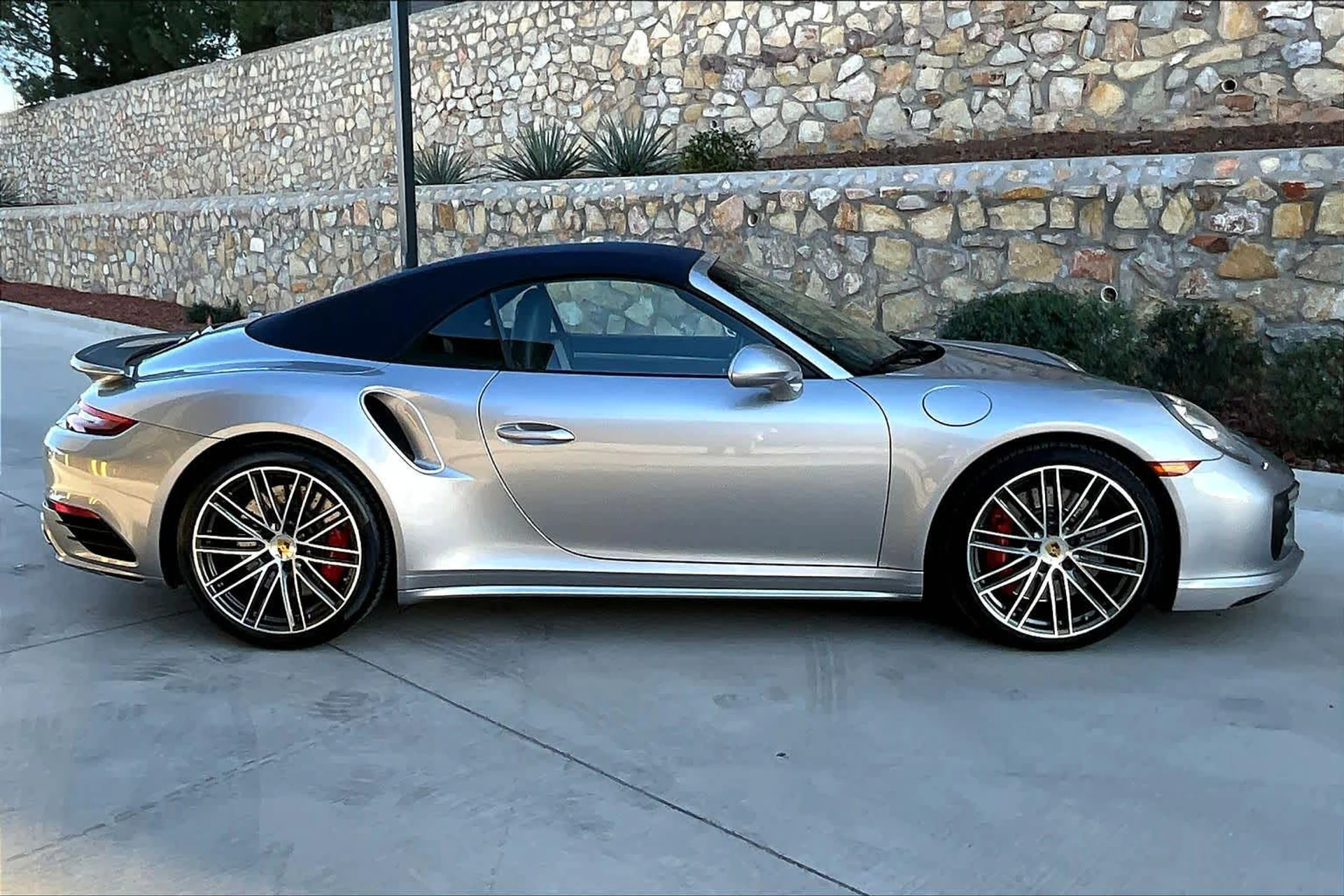 mph007_518691593_37728de12c5f7f7af6a769c062bd8e7b_c92bc5e573