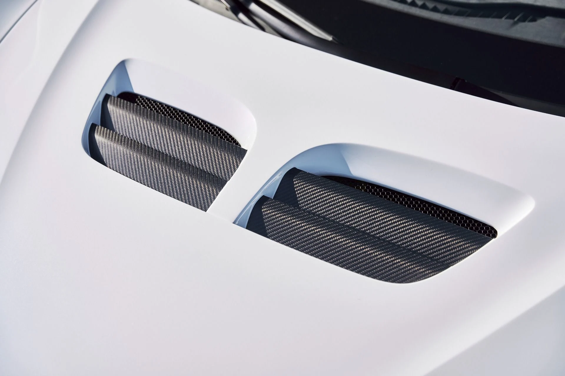 mph007_527447773_Used_2023_Mc_Laren_Artura_1773773870_f4b3c0e3b3