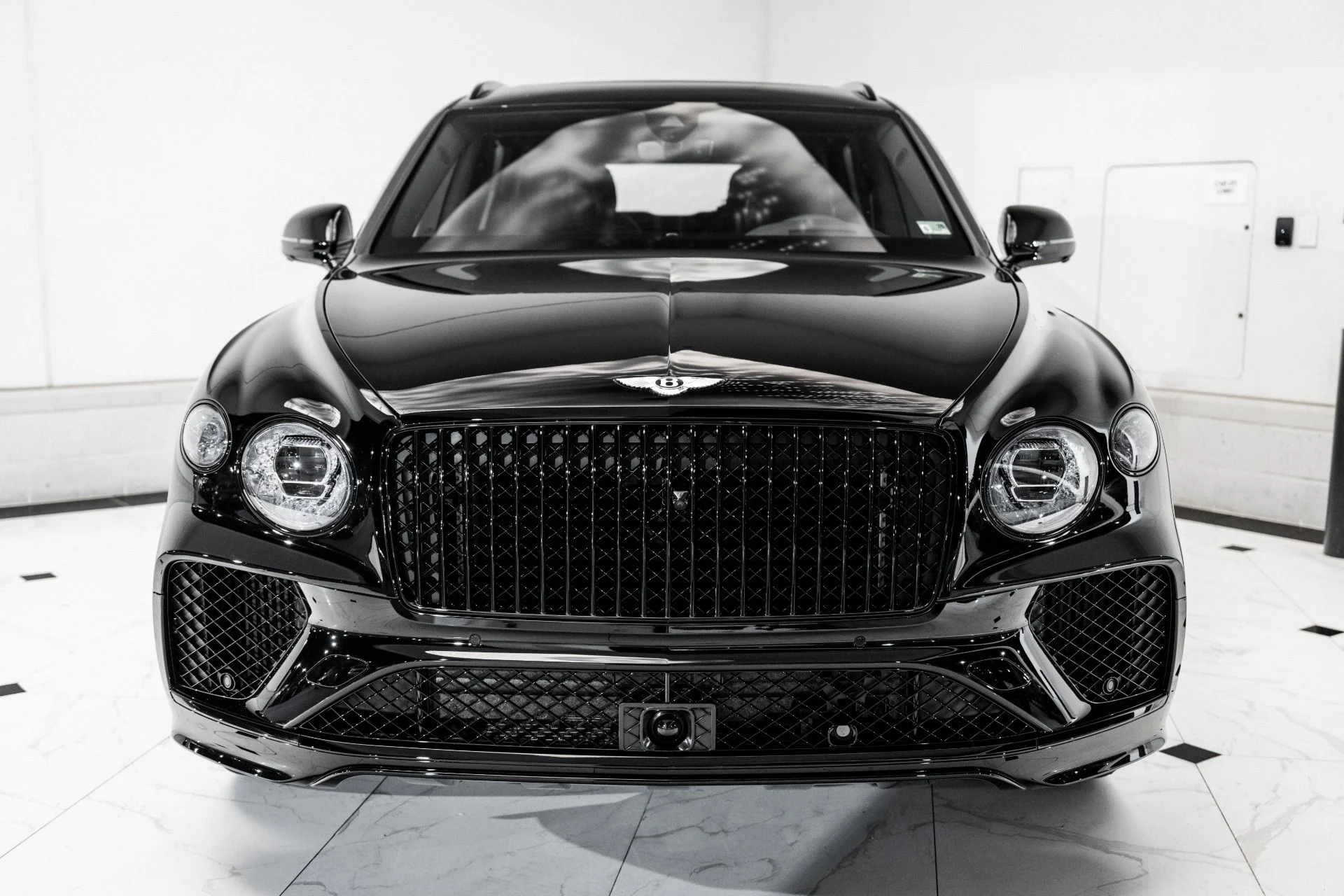 mph007_531446395_New_2025_Bentley_BENTAYGA_EWB_AZURE_V8_Azure_V8_1749659689_b0def55a41
