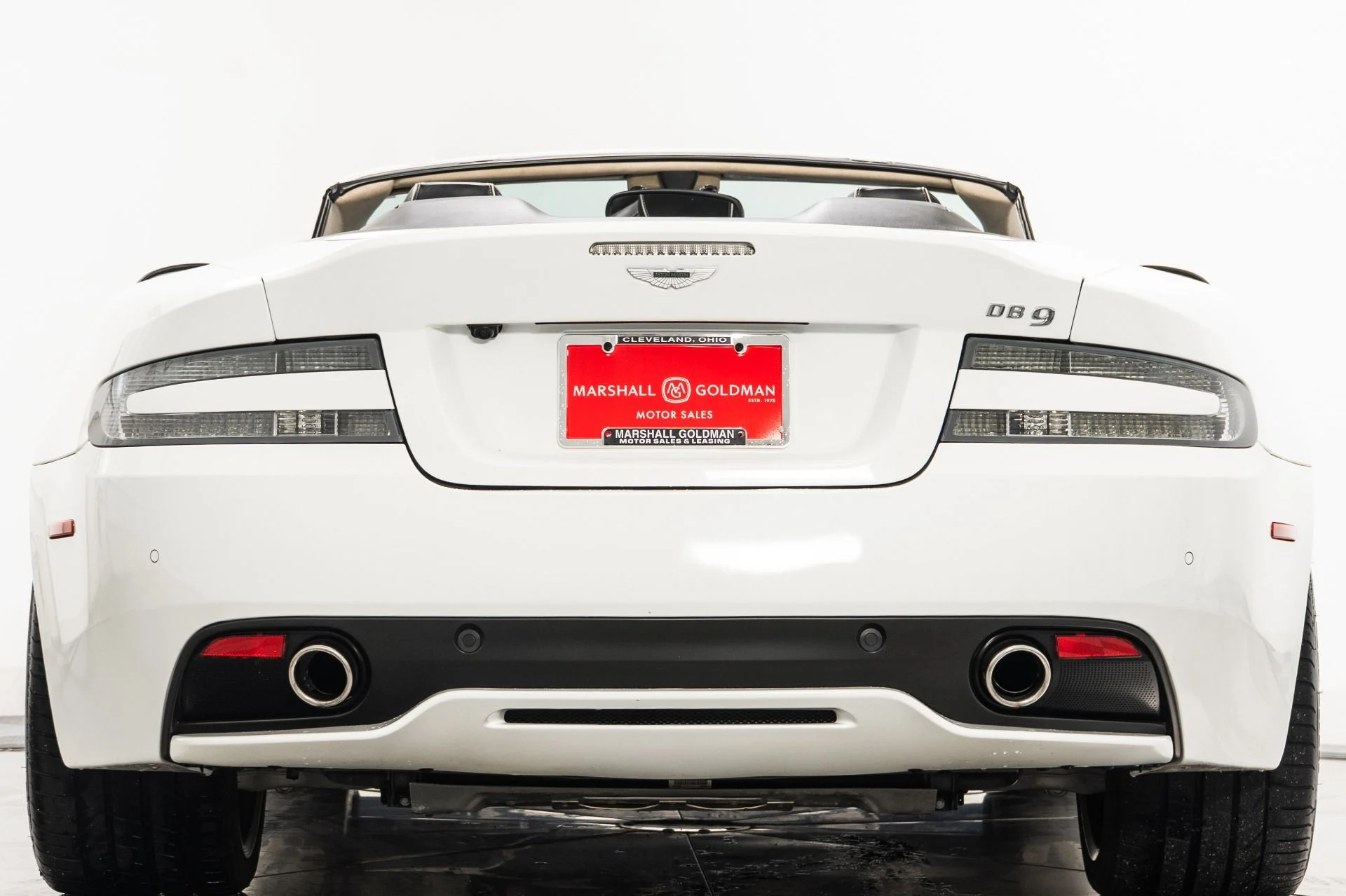 mph007_535028857_Used_2014_Aston_Martin_DB_9_Volante_V12_20_Inch_Wheels_Carbon_Fiber_Trim_1756220918_dfbf1dce22