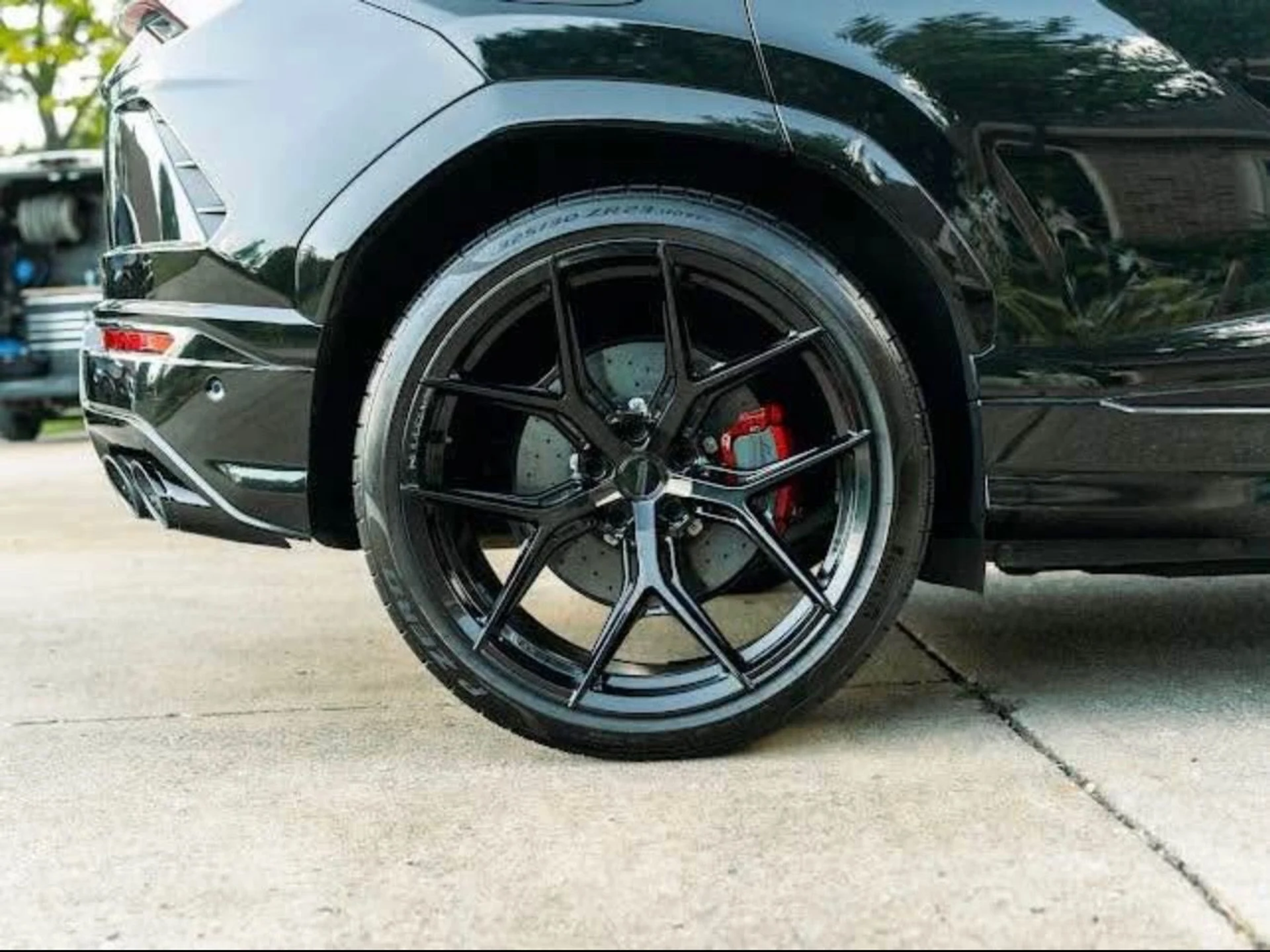mph007_54086175_Used_2020_Lamborghini_Urus_1757017018_b3fb8c5783
