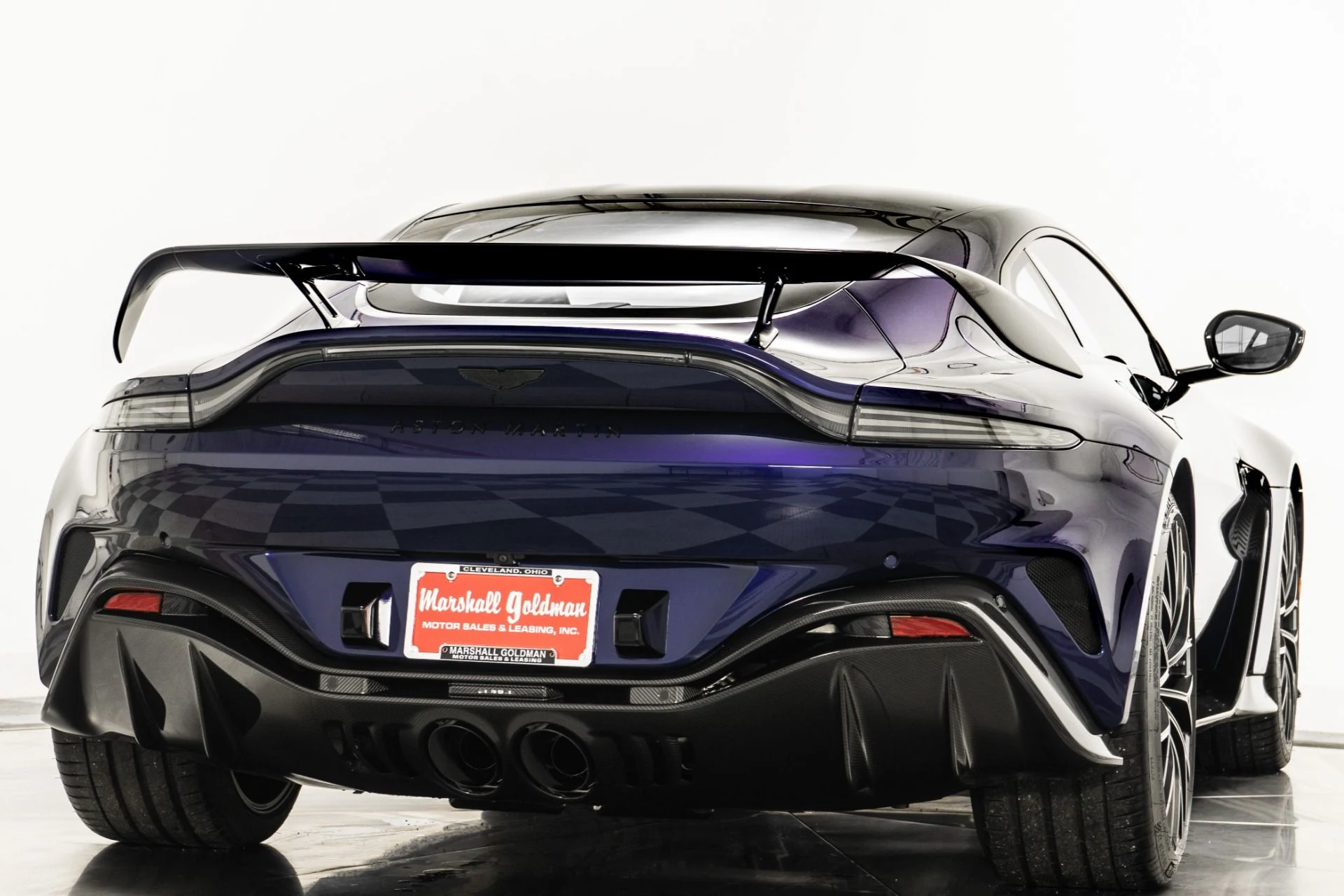 mph007_541470875_Used_2023_Aston_Martin_Vantage_V12_1749134664_ee1a1b65c3