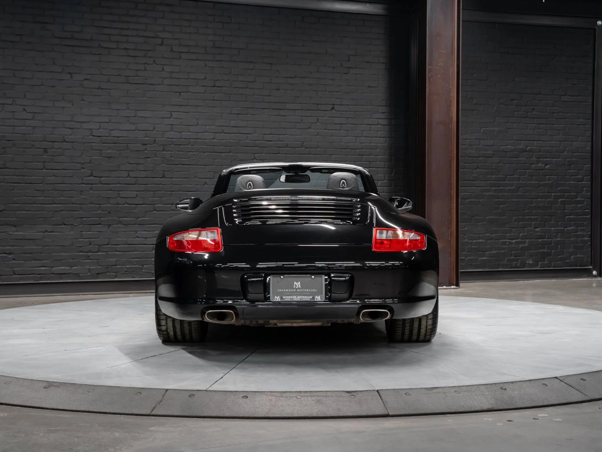 mph007_542101544_porsche_911_2006_2ecd4674bc