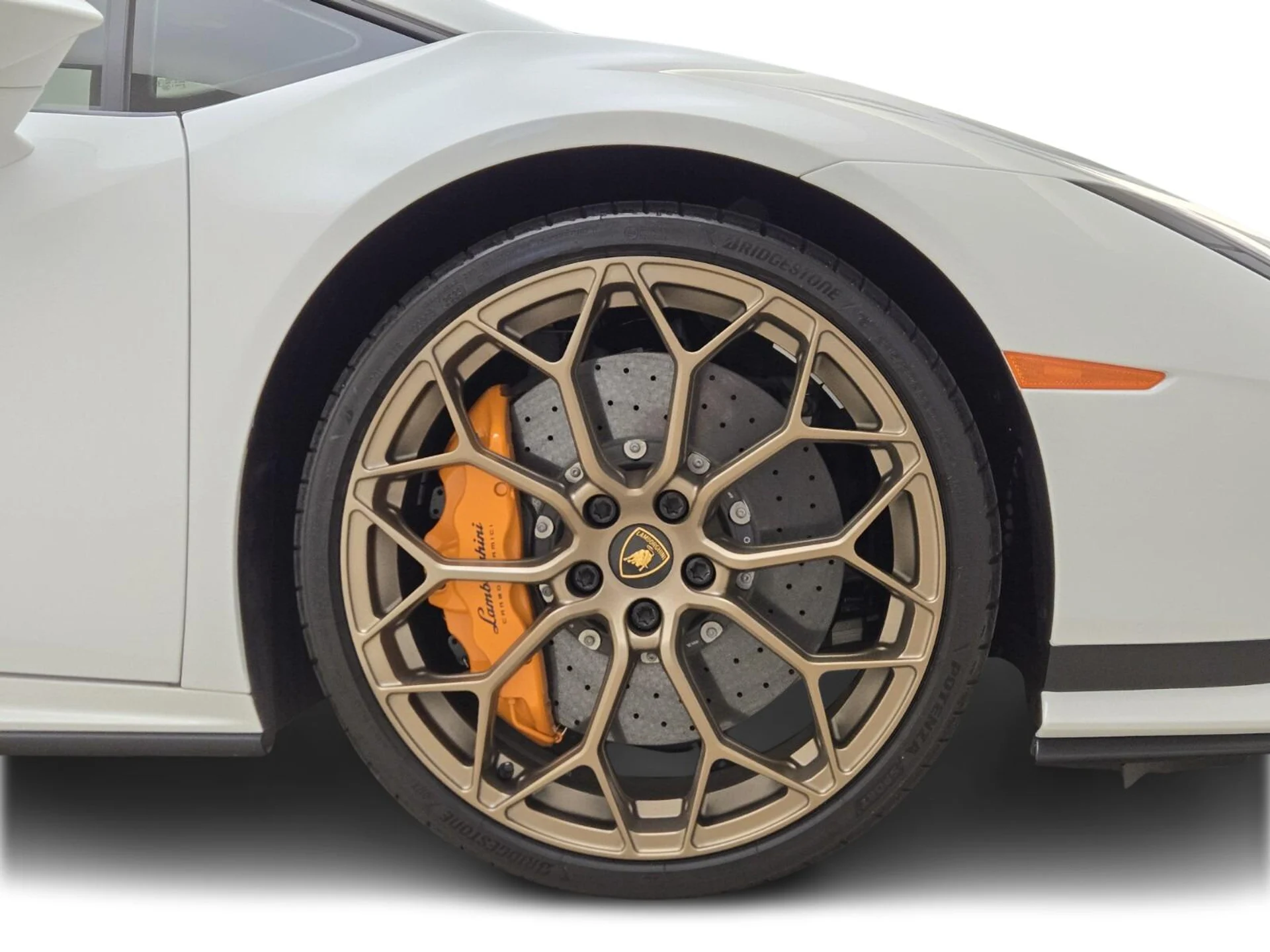 mph007_54824099_Used_2023_Lamborghini_Huracan_Tecnica_1777355899_a3be261ba3