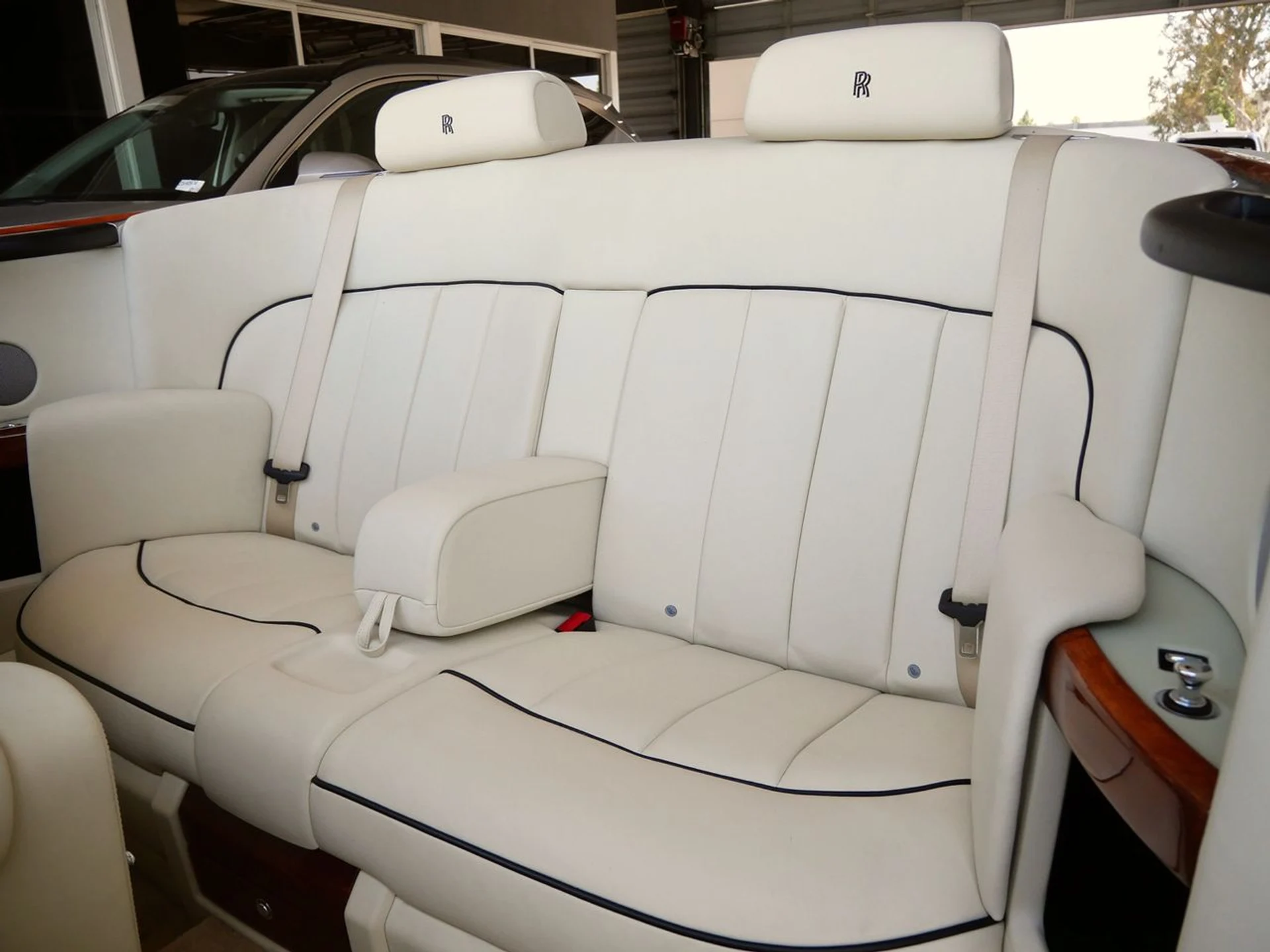 mph007_548479694_7327d302f8a979df224f0284058487cex_a7367cde24