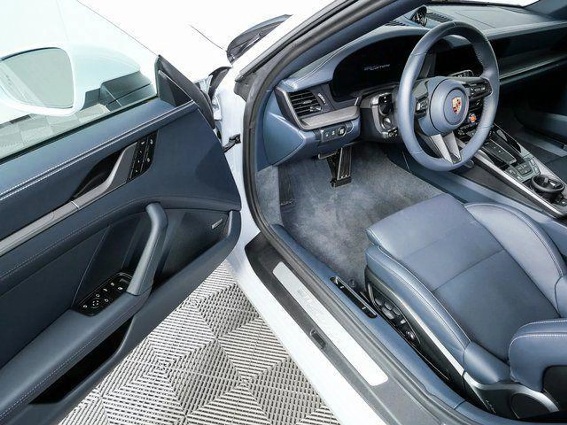 mph007_550676473_qbj1_Ted_E1_P_Ky5c_P_Cj_NZ_1_DQ_Qxid_Q_6c233cc973