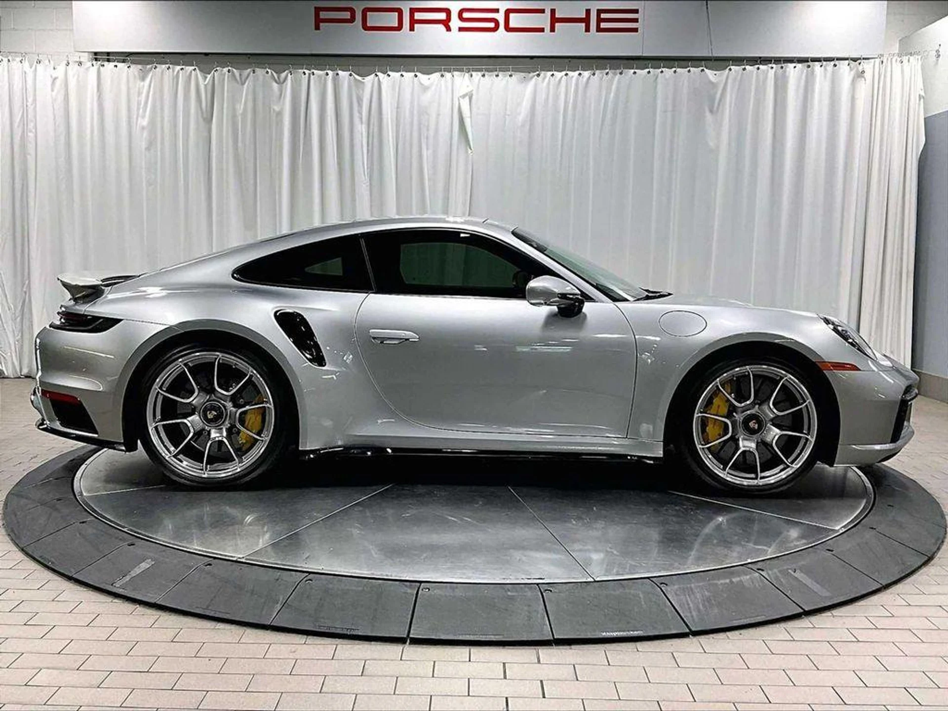 mph007_554502170_nww_Hy_IM_5_Q5hikhv5_X_IA_Fx8j_A0w_3a906aa466