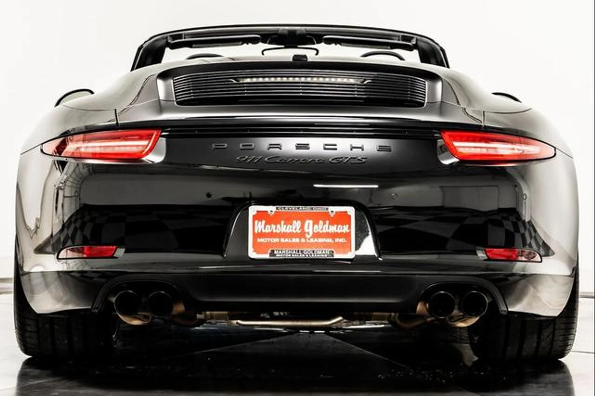 mph007_555376499_rn_H23_Lr_GJ_86a3_V9_R_Gk7e_Wrb5c_Yg_95224b7238